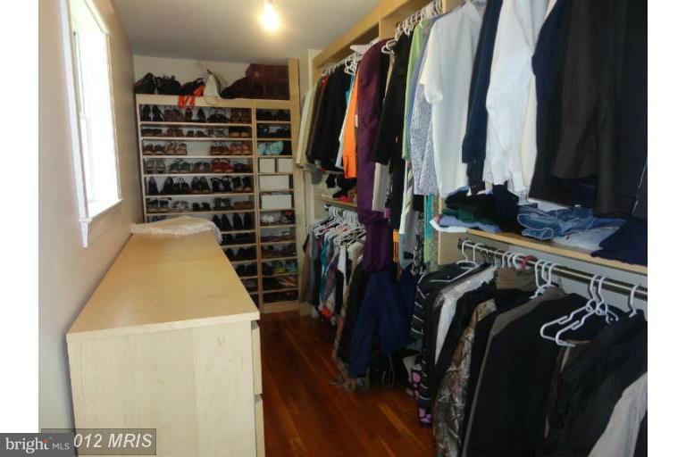 WOODLEY - Residential Lease