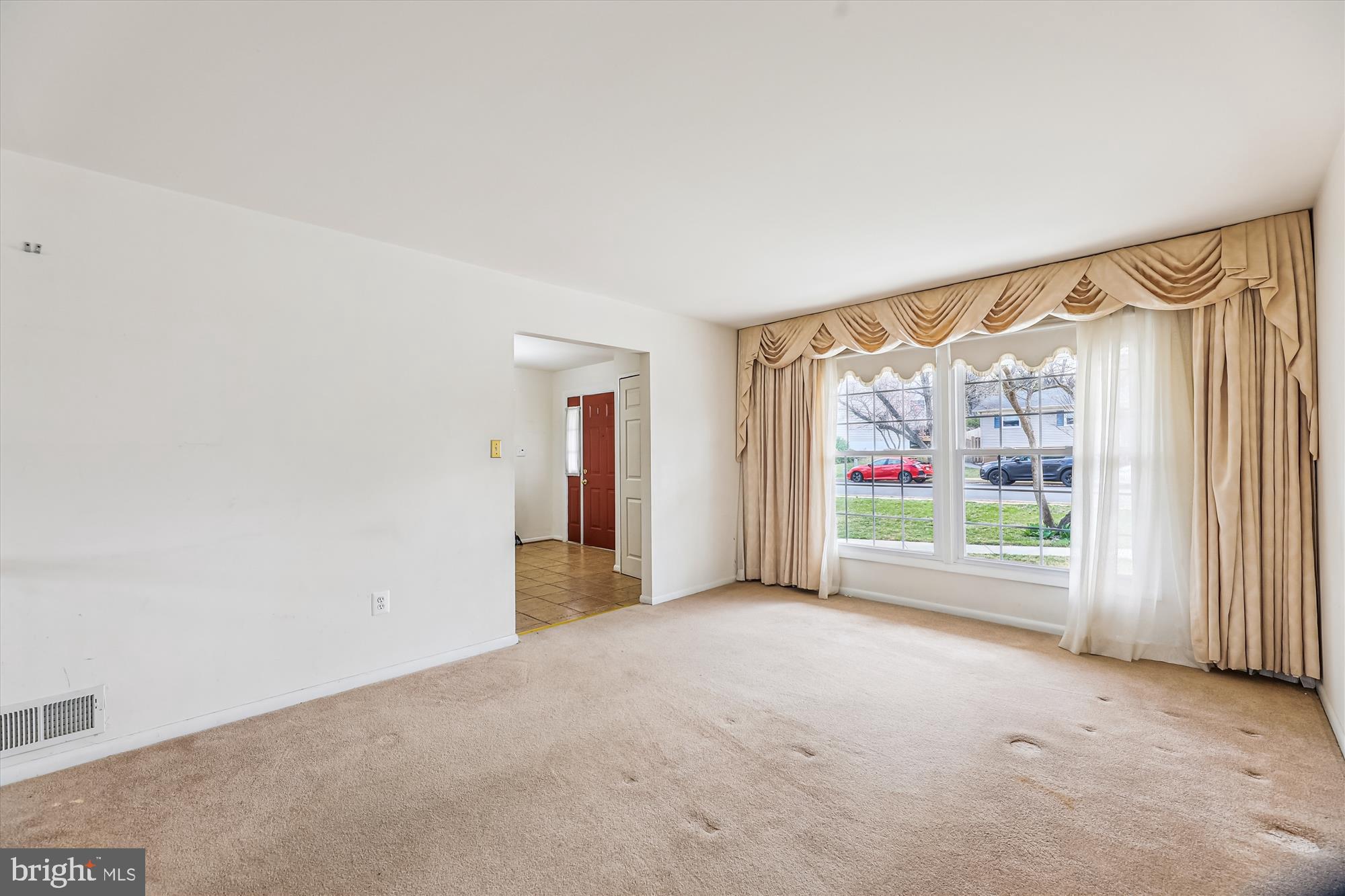 WILTON HALL - Residential