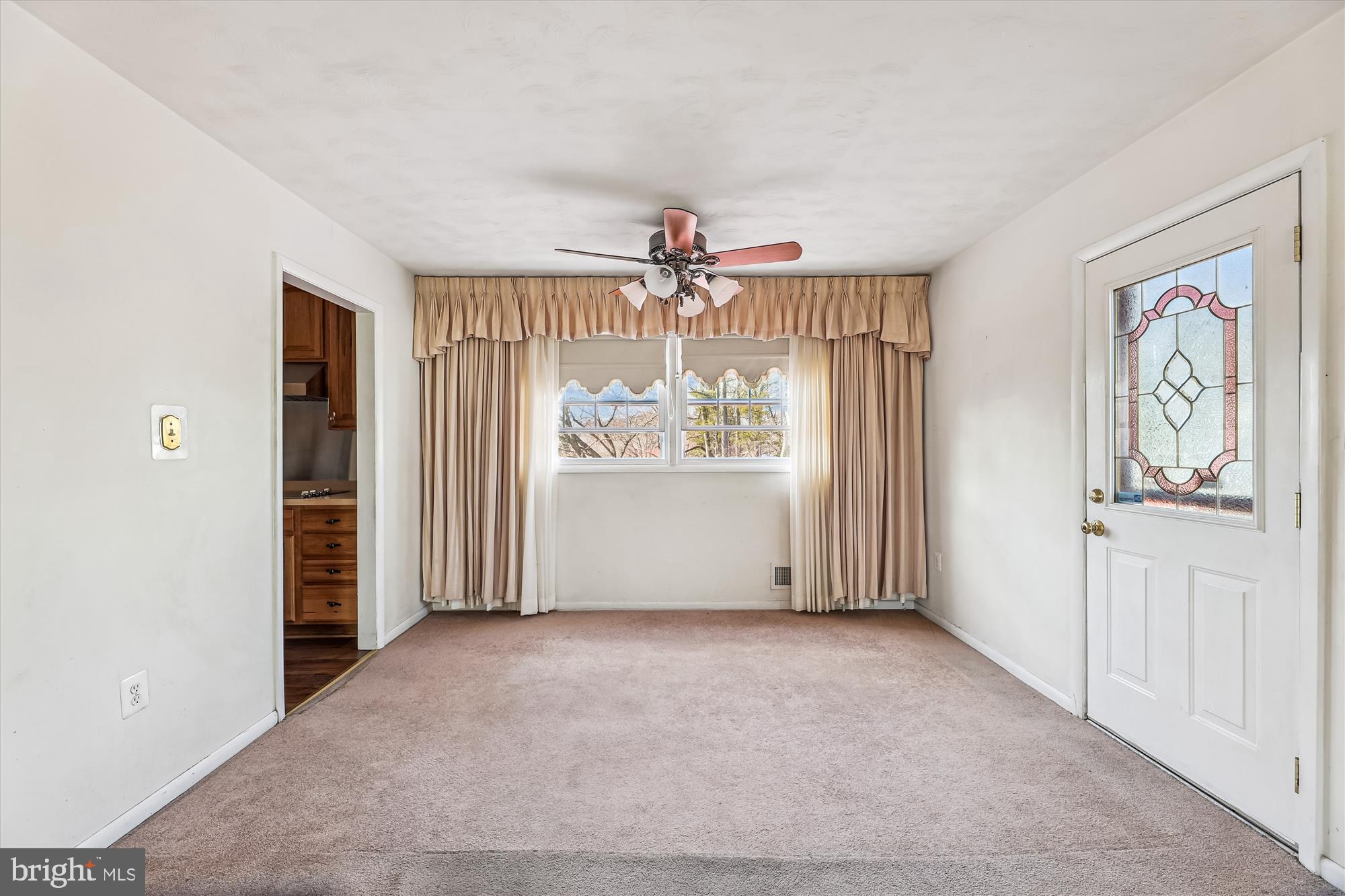 WILTON HALL - Residential