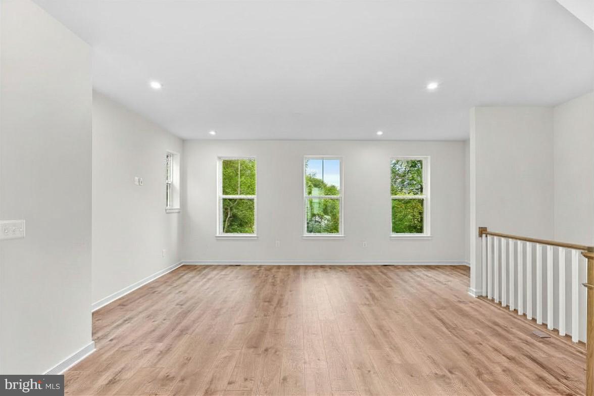 CASCADE LANDING - Residential