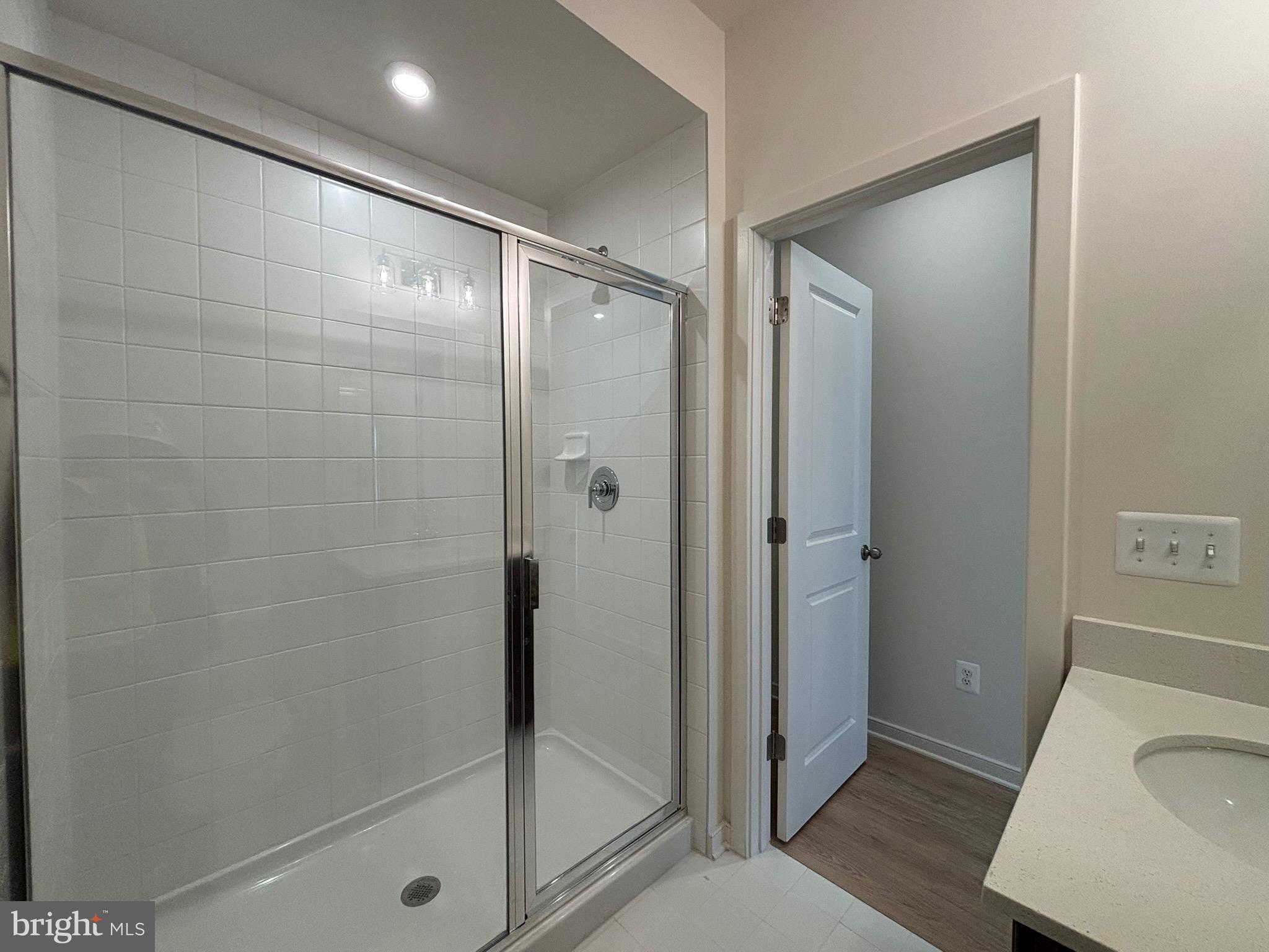 CASCADE LANDING - Residential