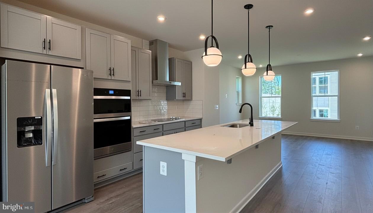 CASCADE LANDING - Residential