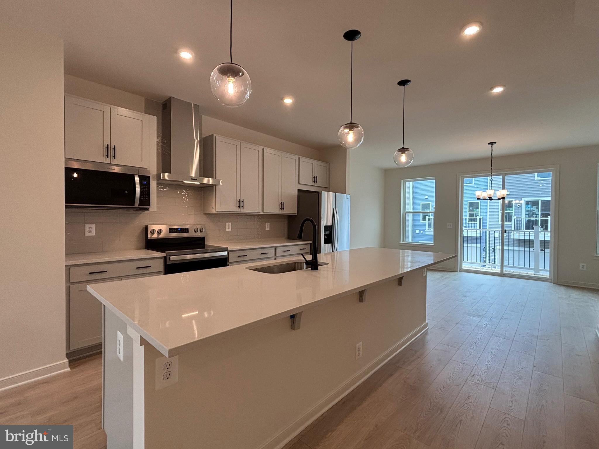 CASCADE LANDING - Residential