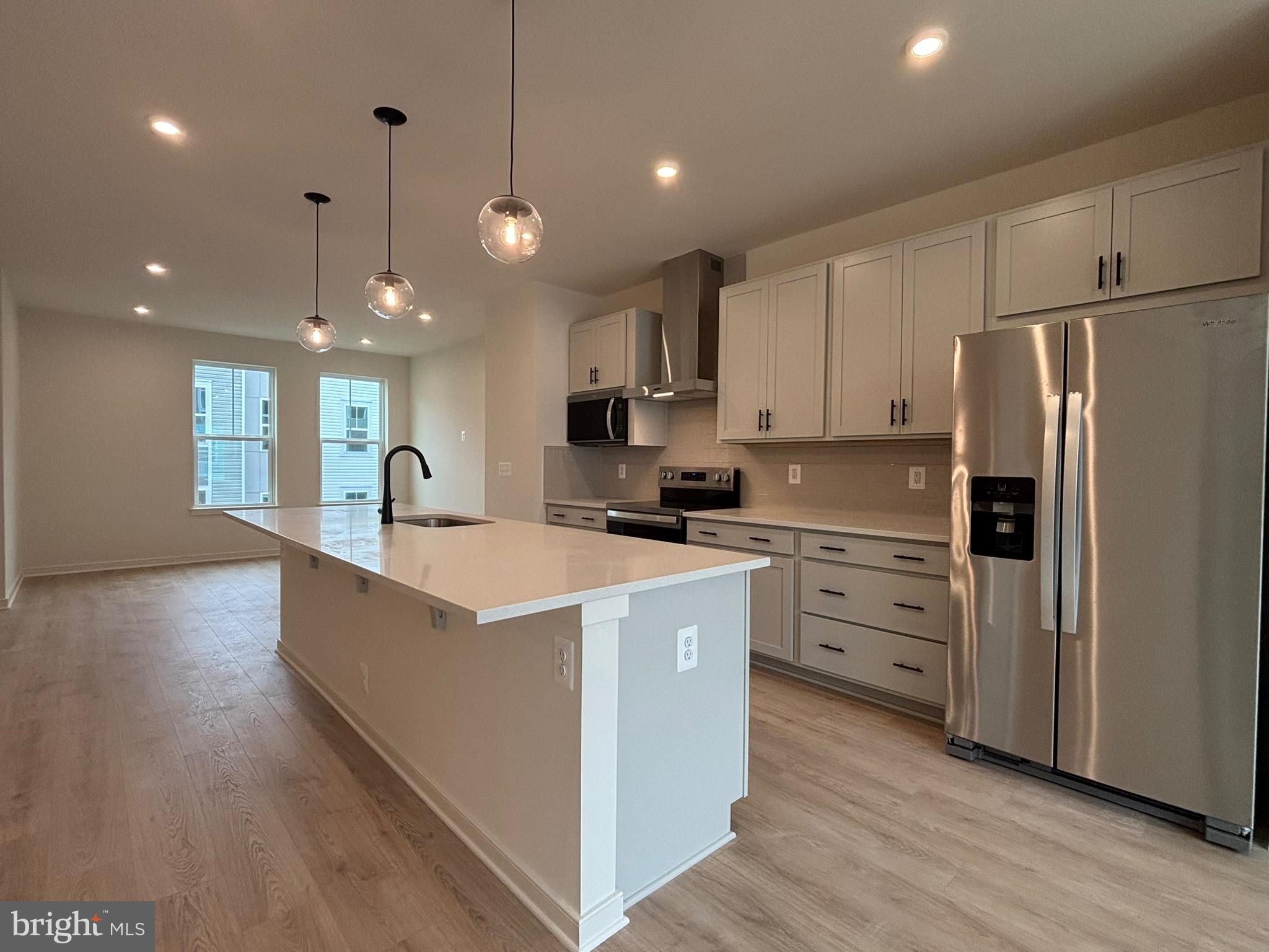 CASCADE LANDING - Residential