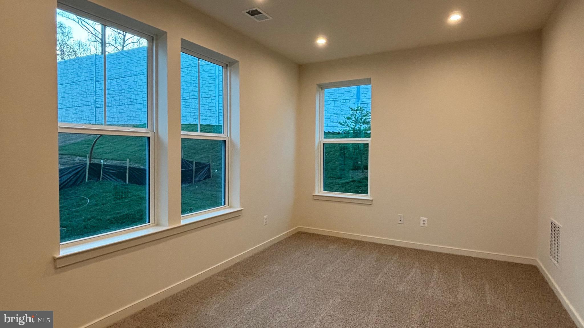 CASCADE LANDING - Residential