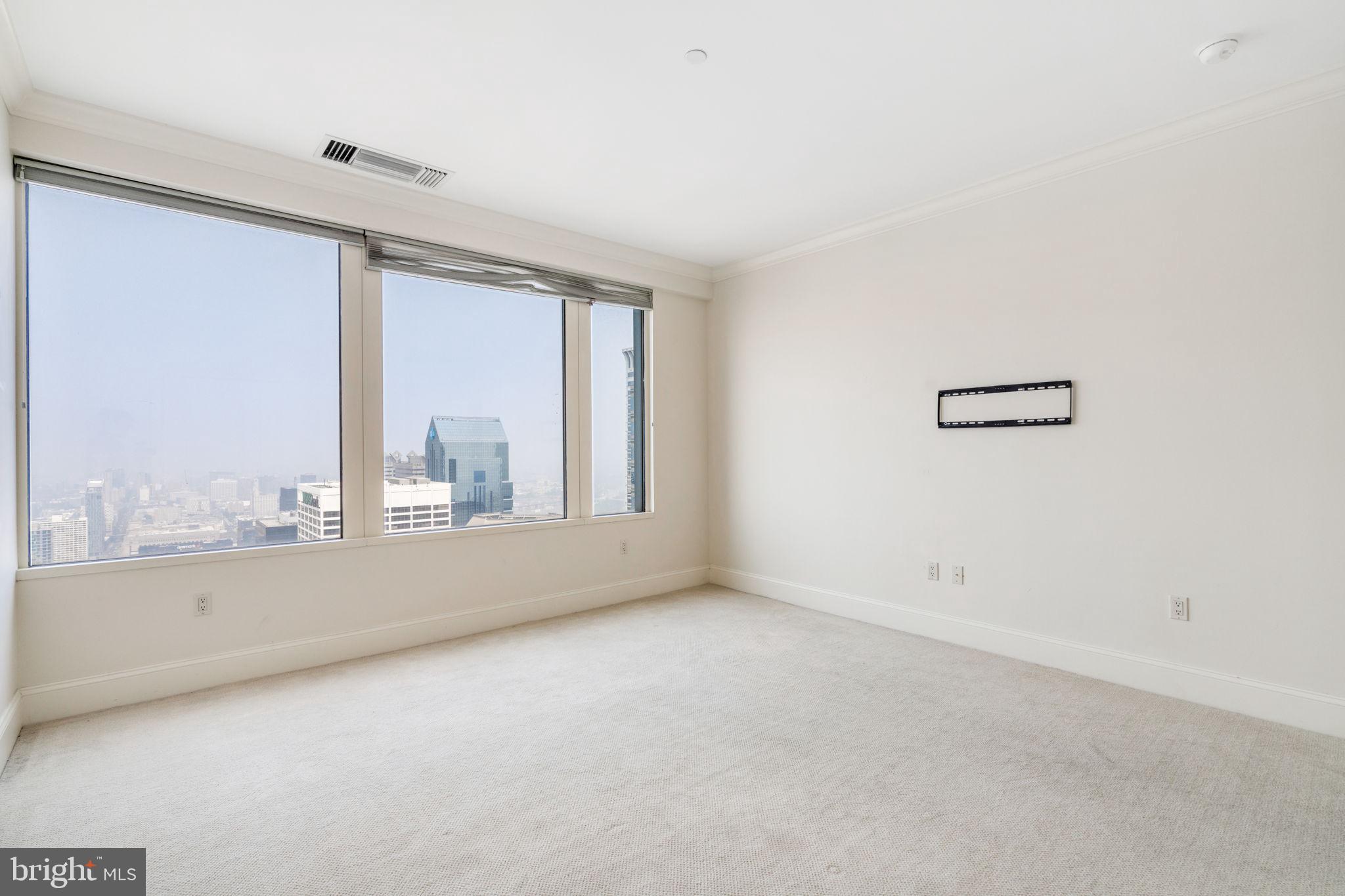 RITTENHOUSE SQUARE - Residential Lease