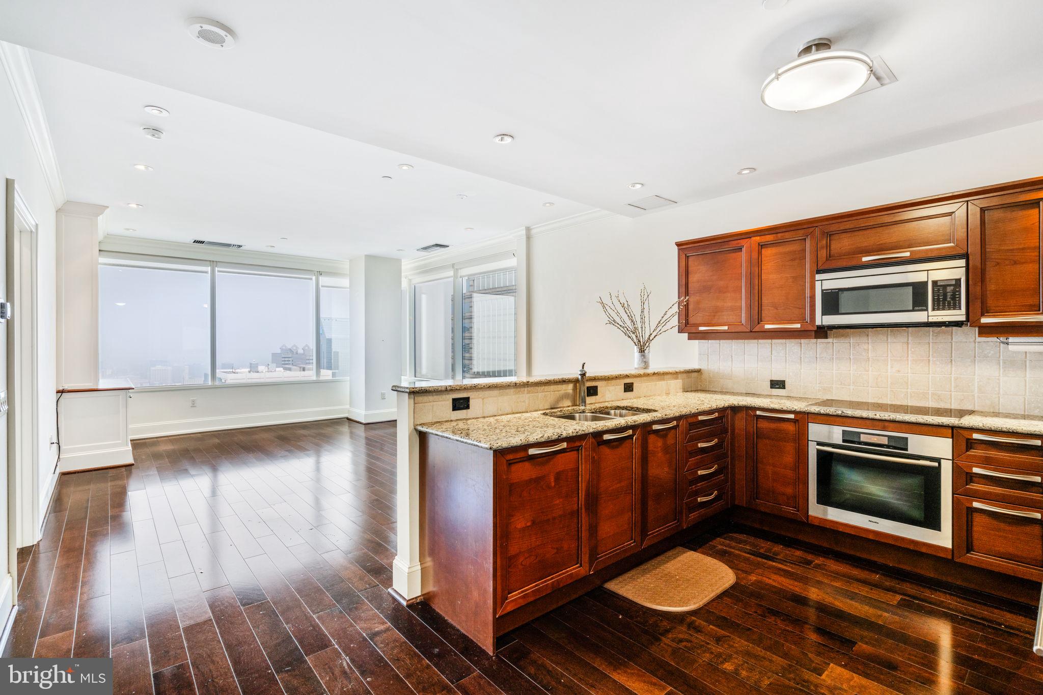 RITTENHOUSE SQUARE - Residential Lease