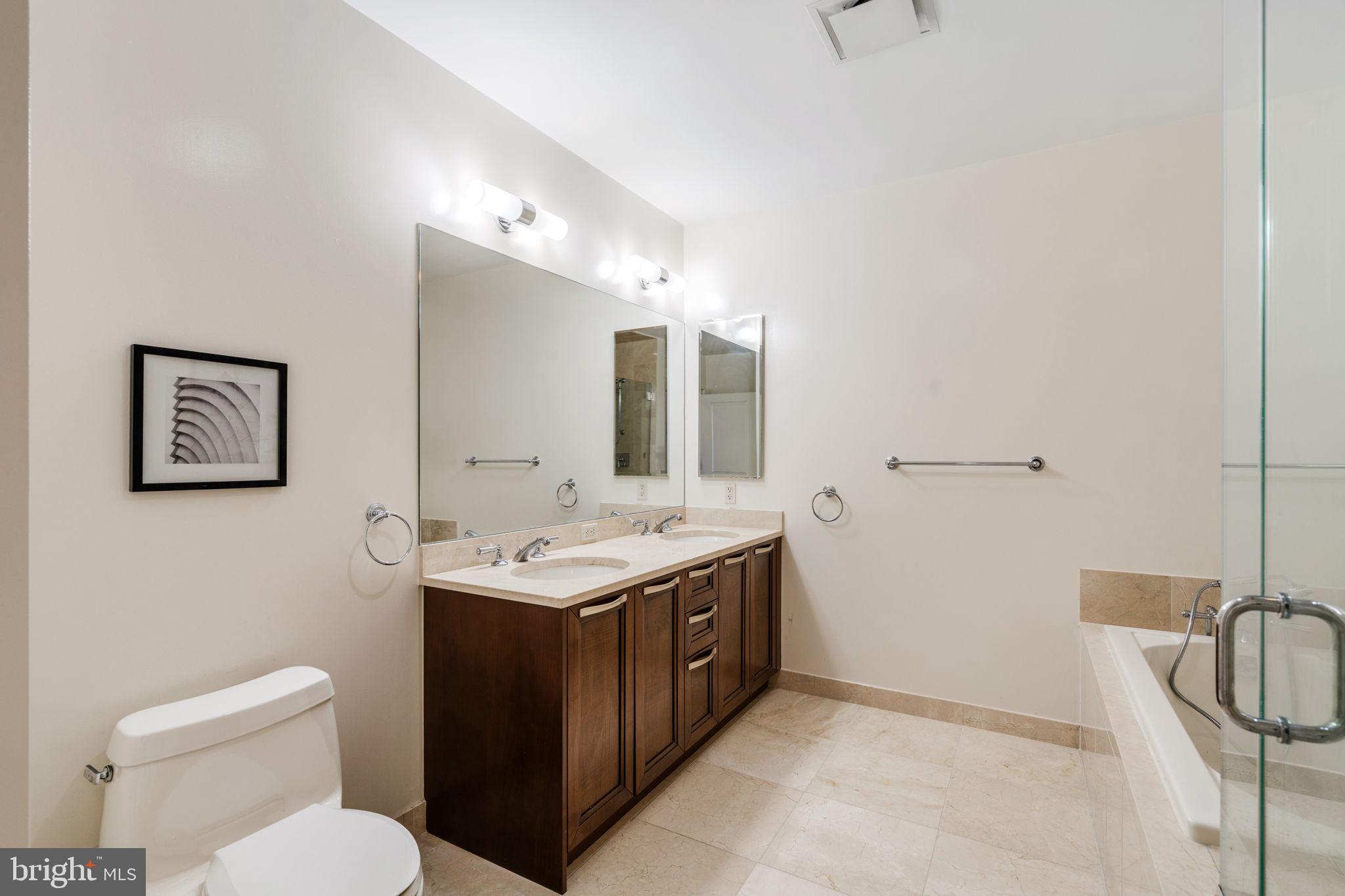 RITTENHOUSE SQUARE - Residential Lease