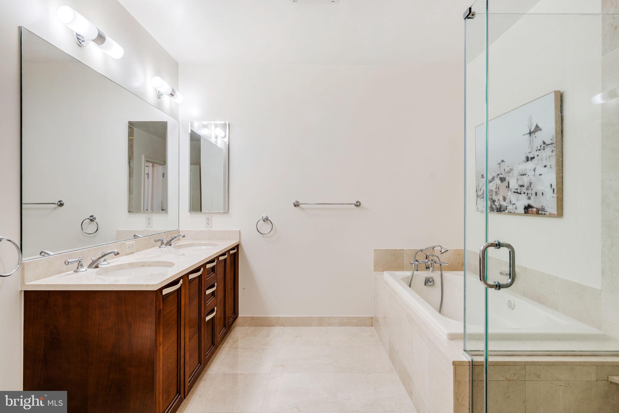 RITTENHOUSE SQUARE - Residential Lease