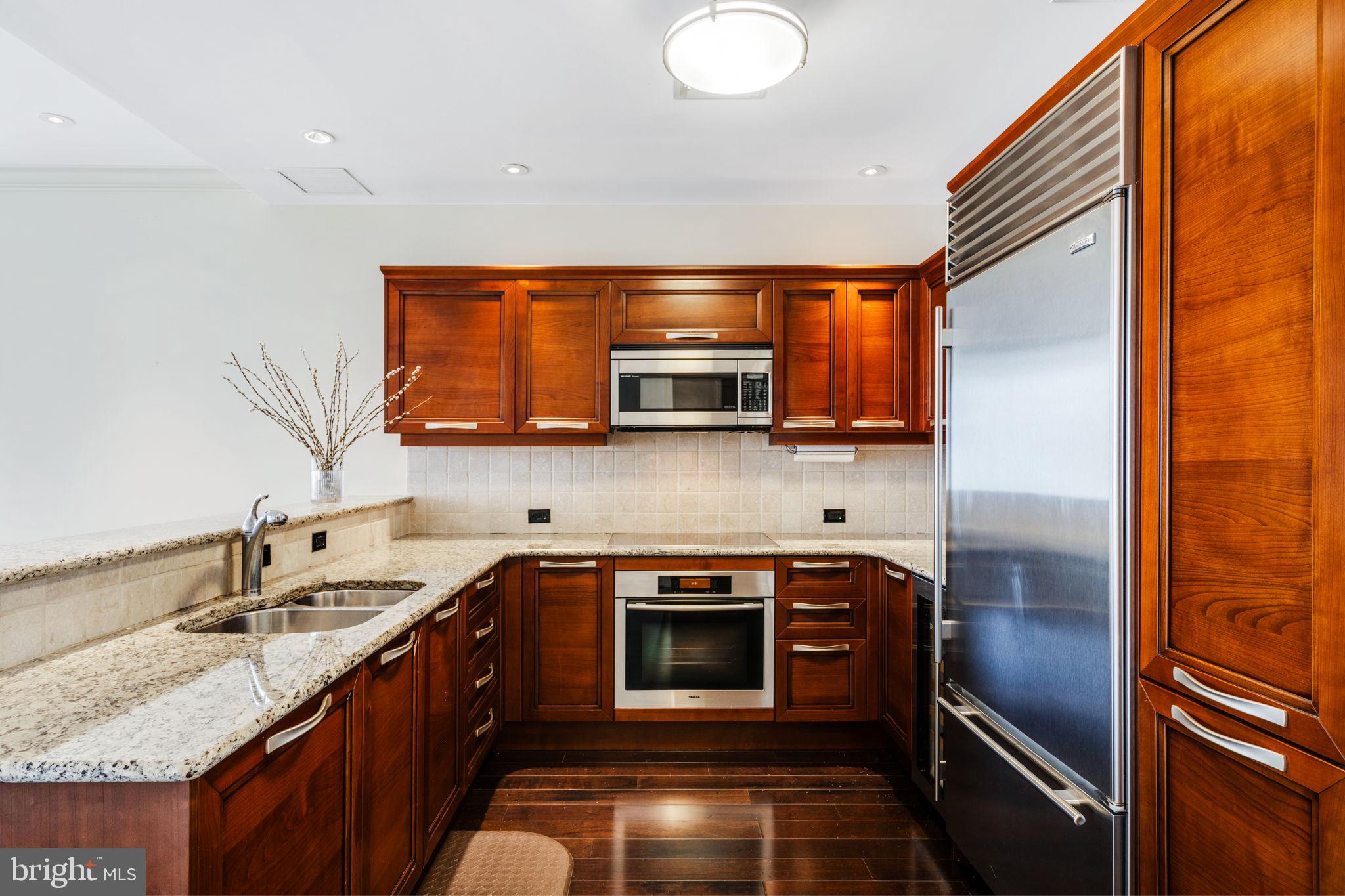 RITTENHOUSE SQUARE - Residential Lease