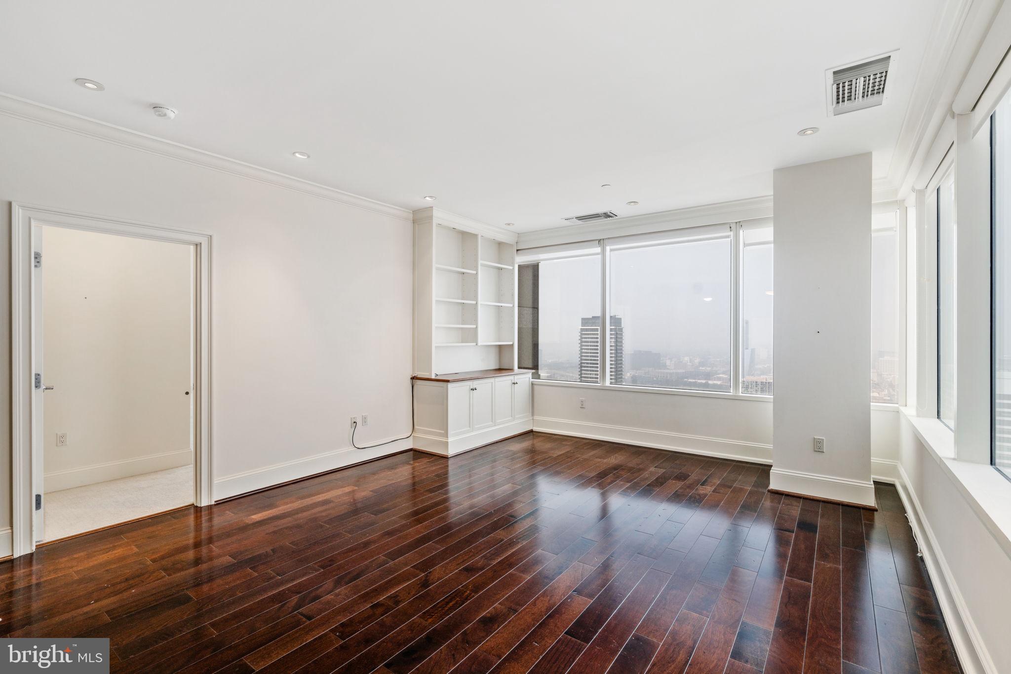 RITTENHOUSE SQUARE - Residential Lease