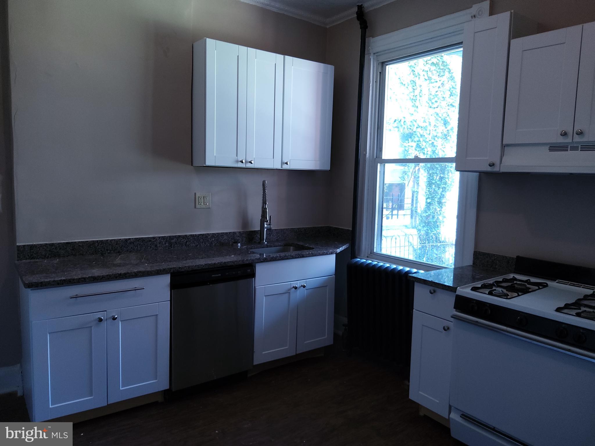 CHARLES VILLAGE - Residential Lease