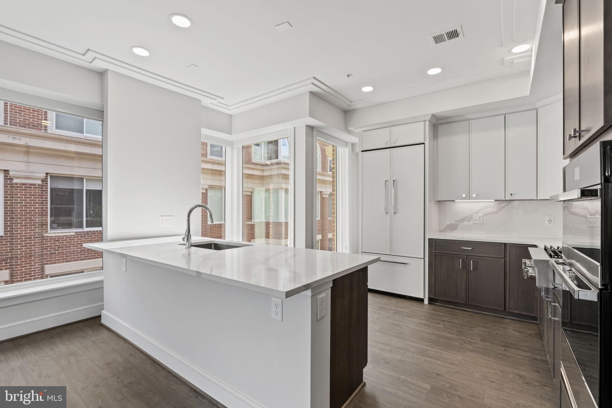 OLD TOWN NORTH - Residential