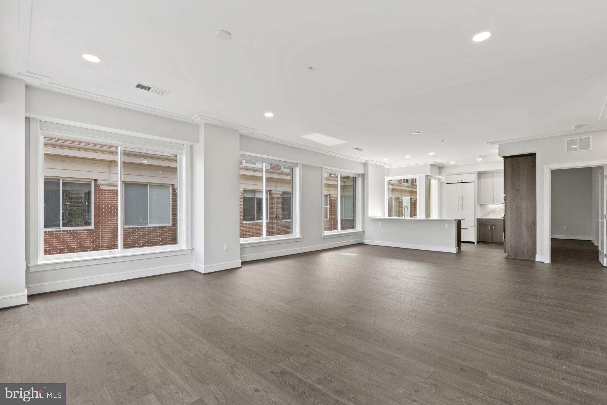 OLD TOWN NORTH - Residential