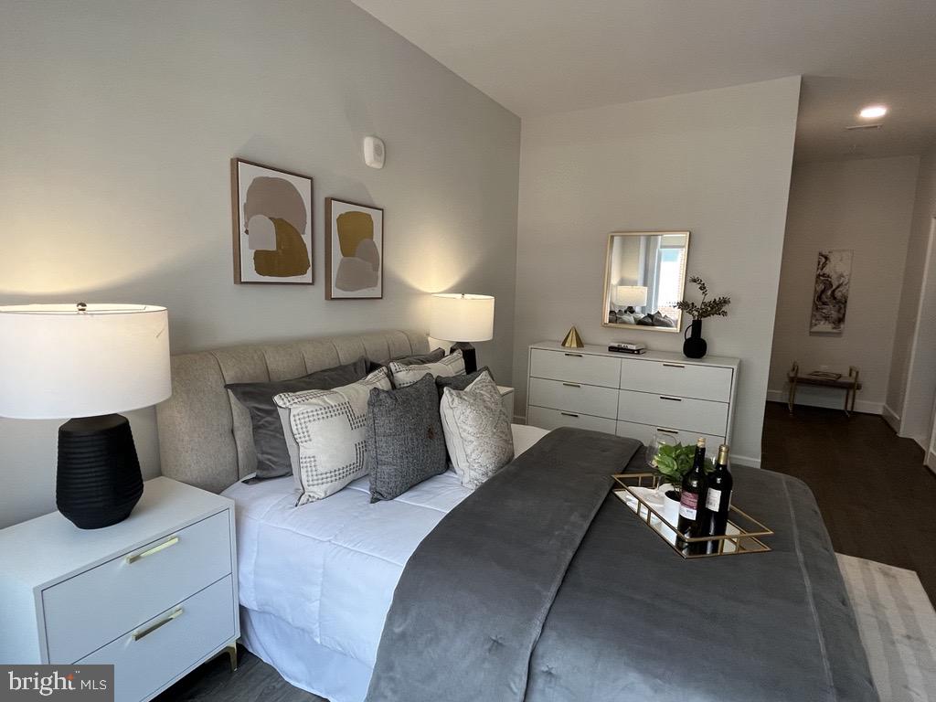 OLD TOWN NORTH - Residential