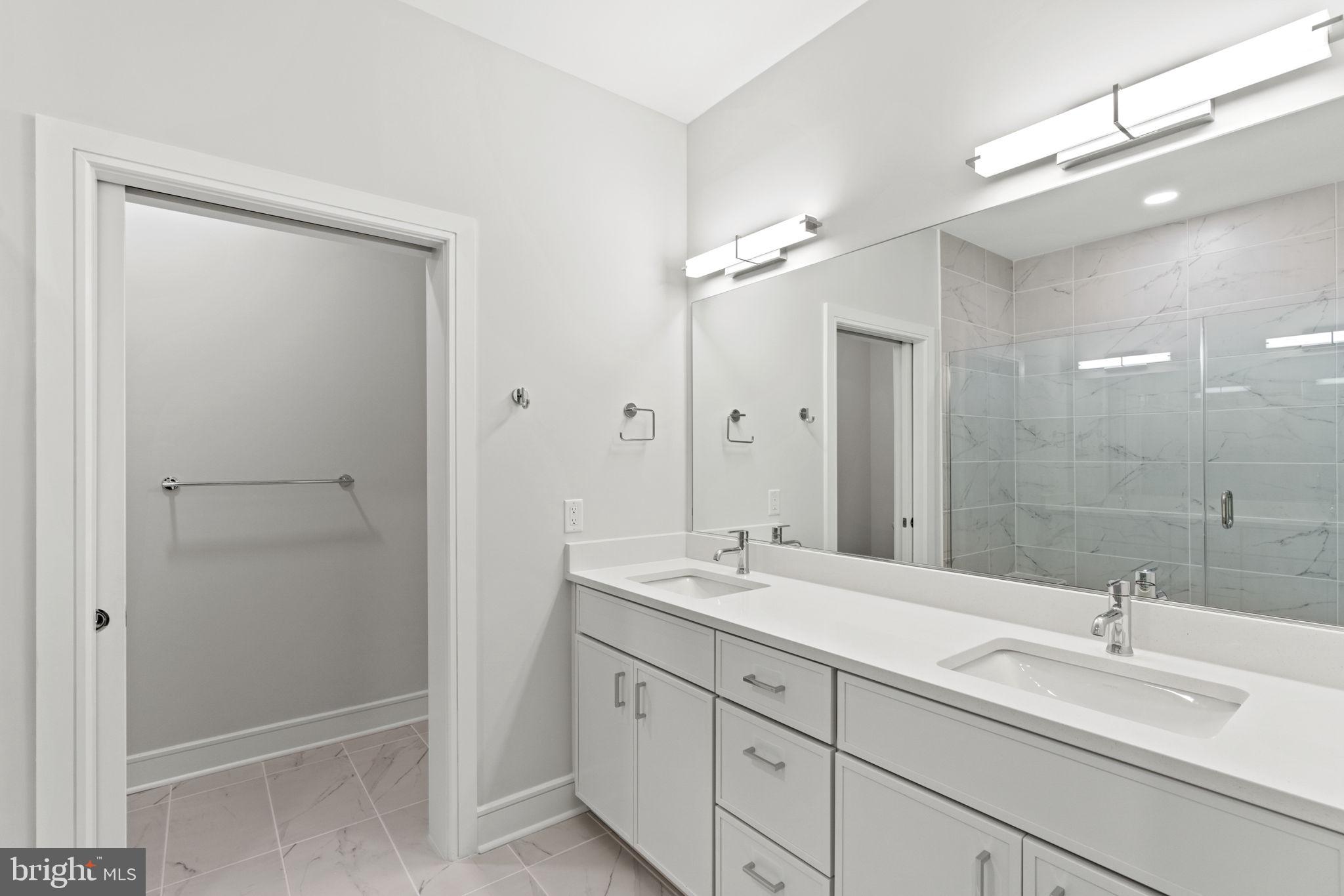 OLD TOWN NORTH - Residential