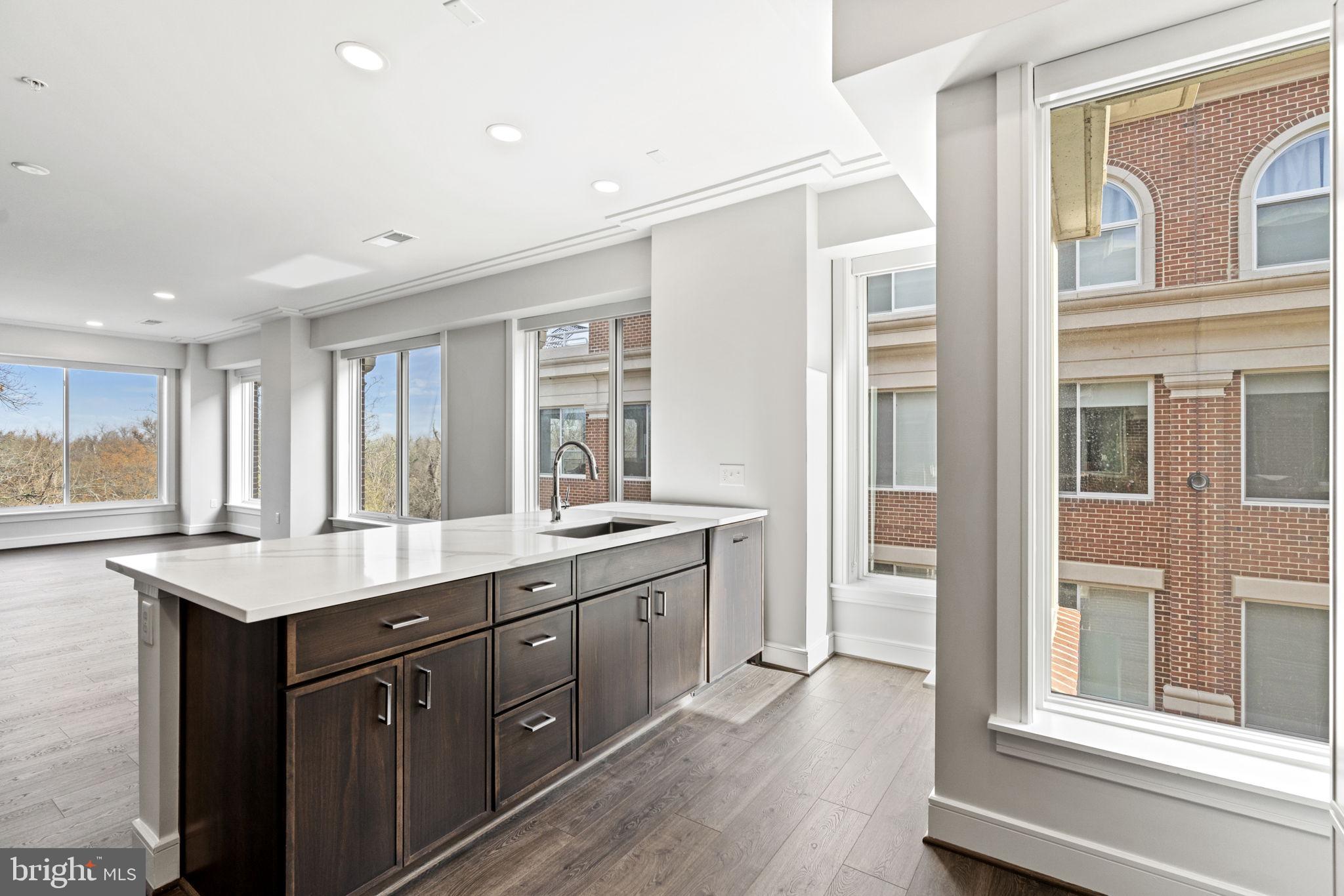 OLD TOWN NORTH - Residential