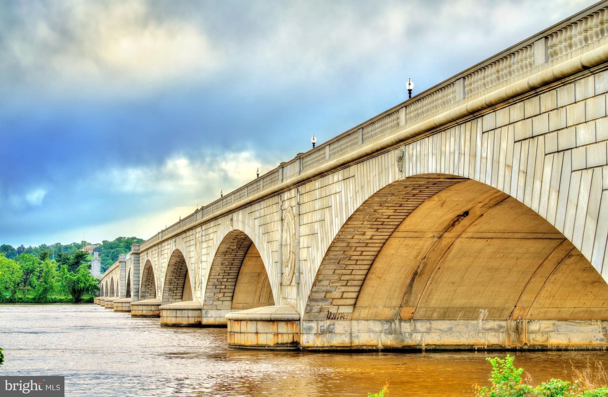 OLD TOWN NORTH - Residential