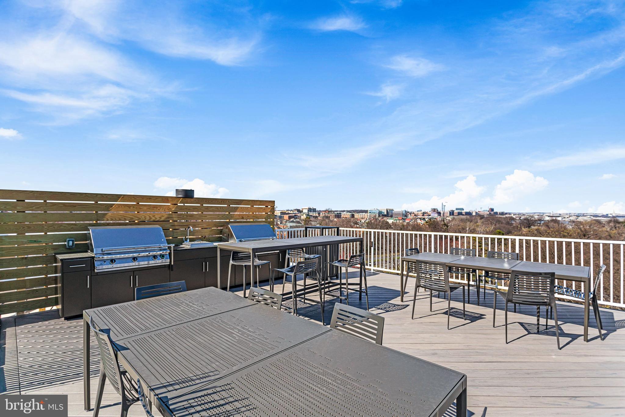 OLD TOWN NORTH - Residential