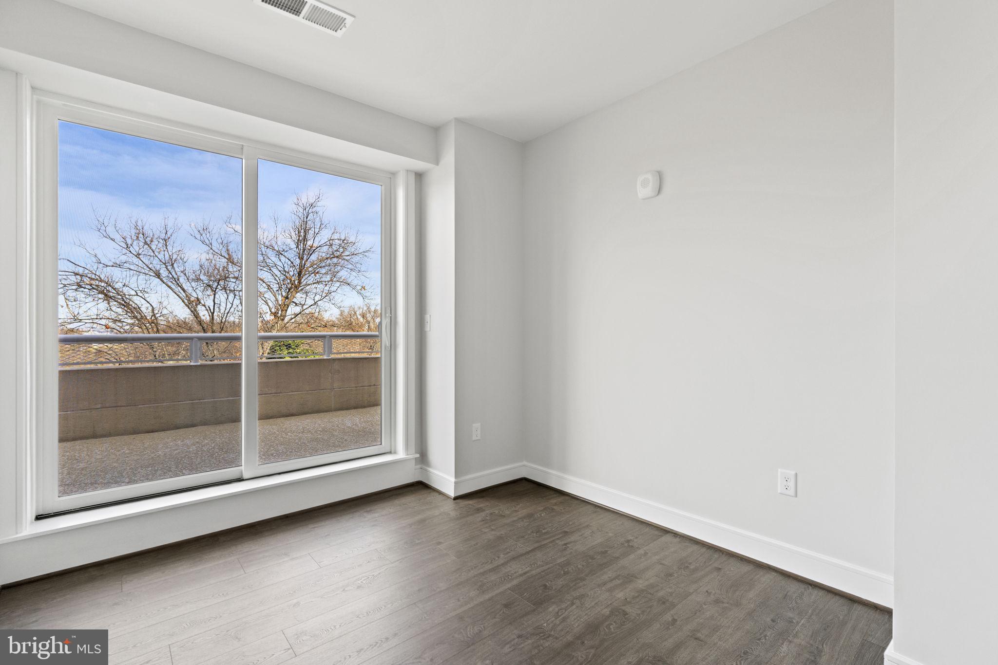 OLD TOWN NORTH - Residential