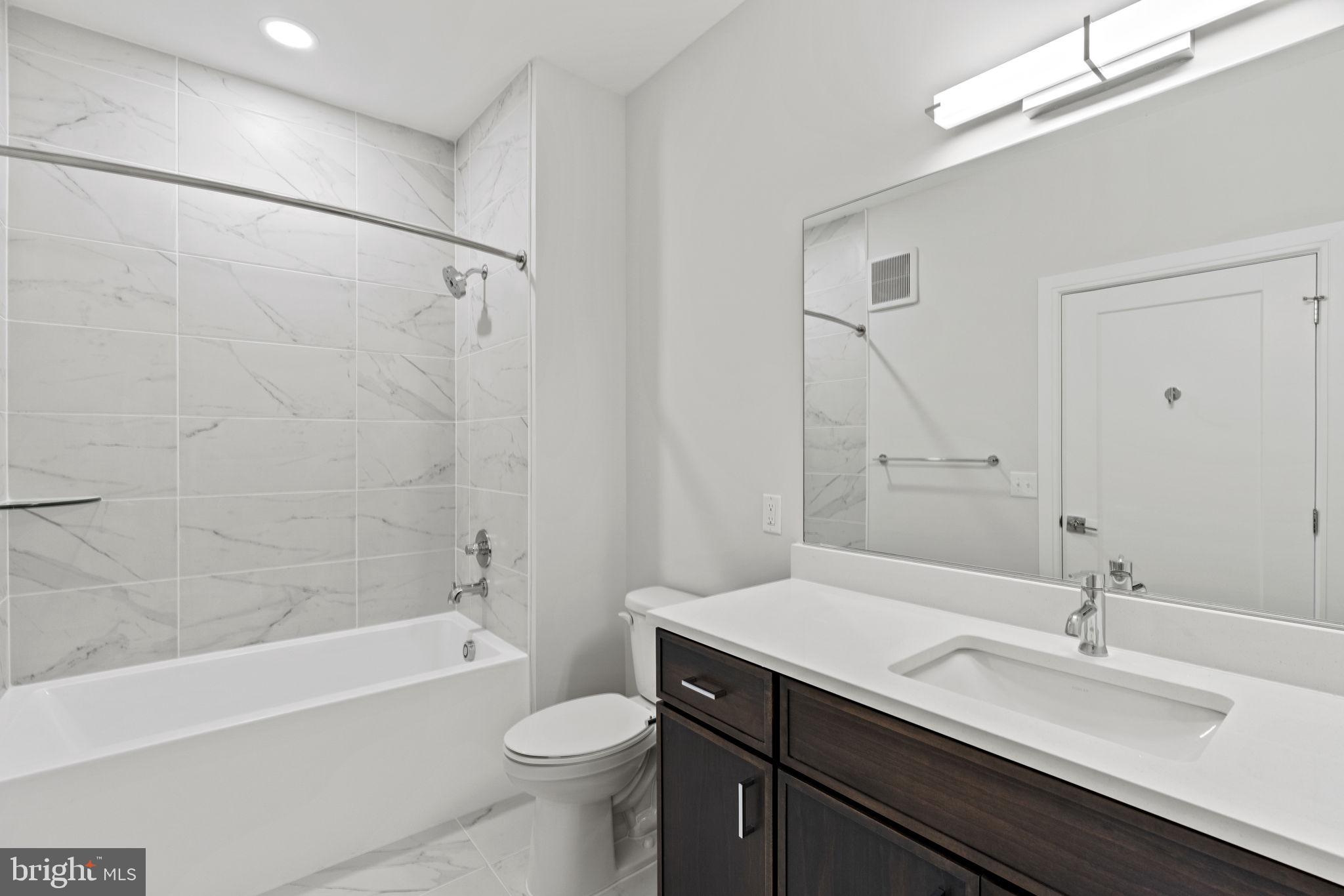 OLD TOWN NORTH - Residential