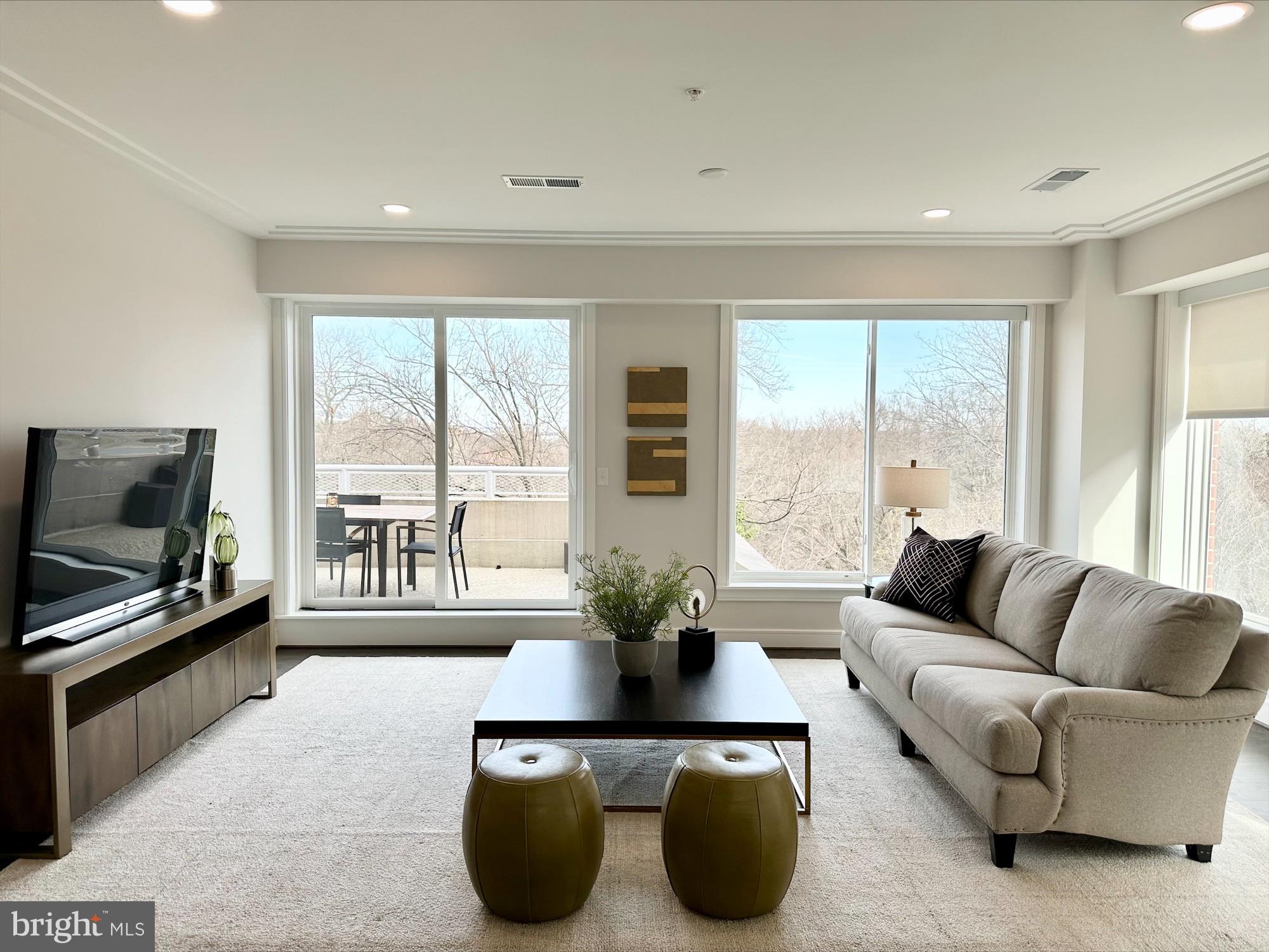 OLD TOWN NORTH - Residential