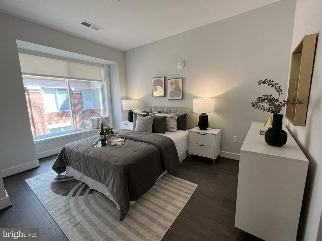 OLD TOWN NORTH - Residential