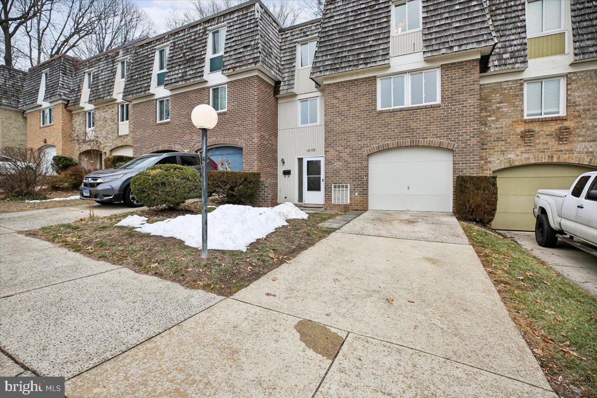 19105 CANADIAN COURT