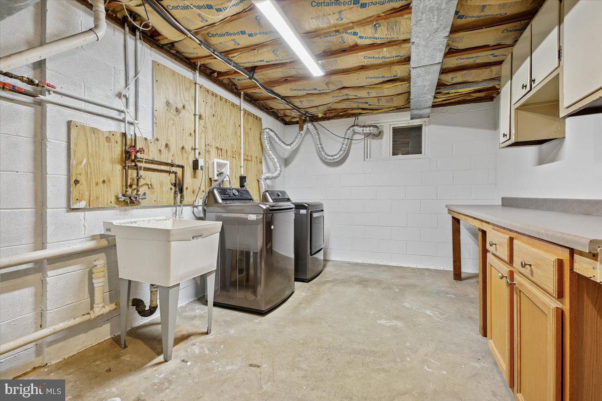 STEDWICK TOWNHOUSES - Residential