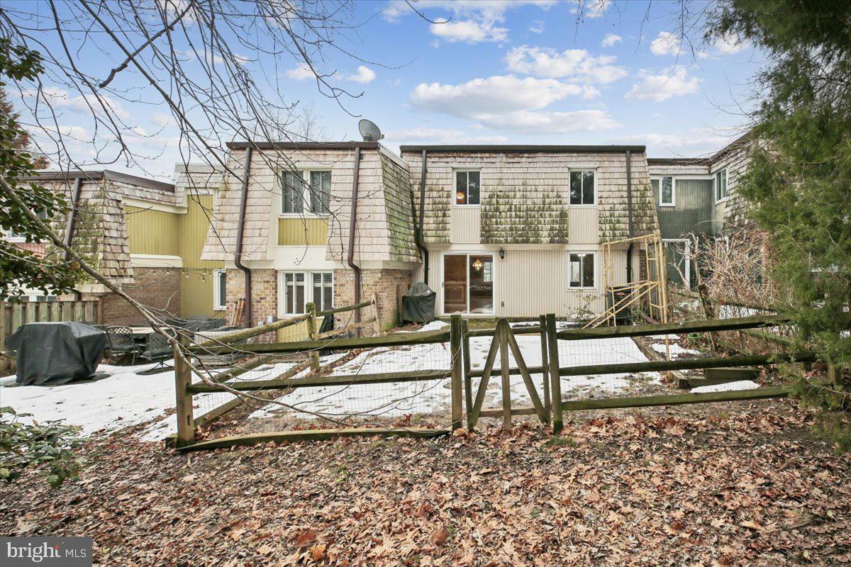 STEDWICK TOWNHOUSES - Residential