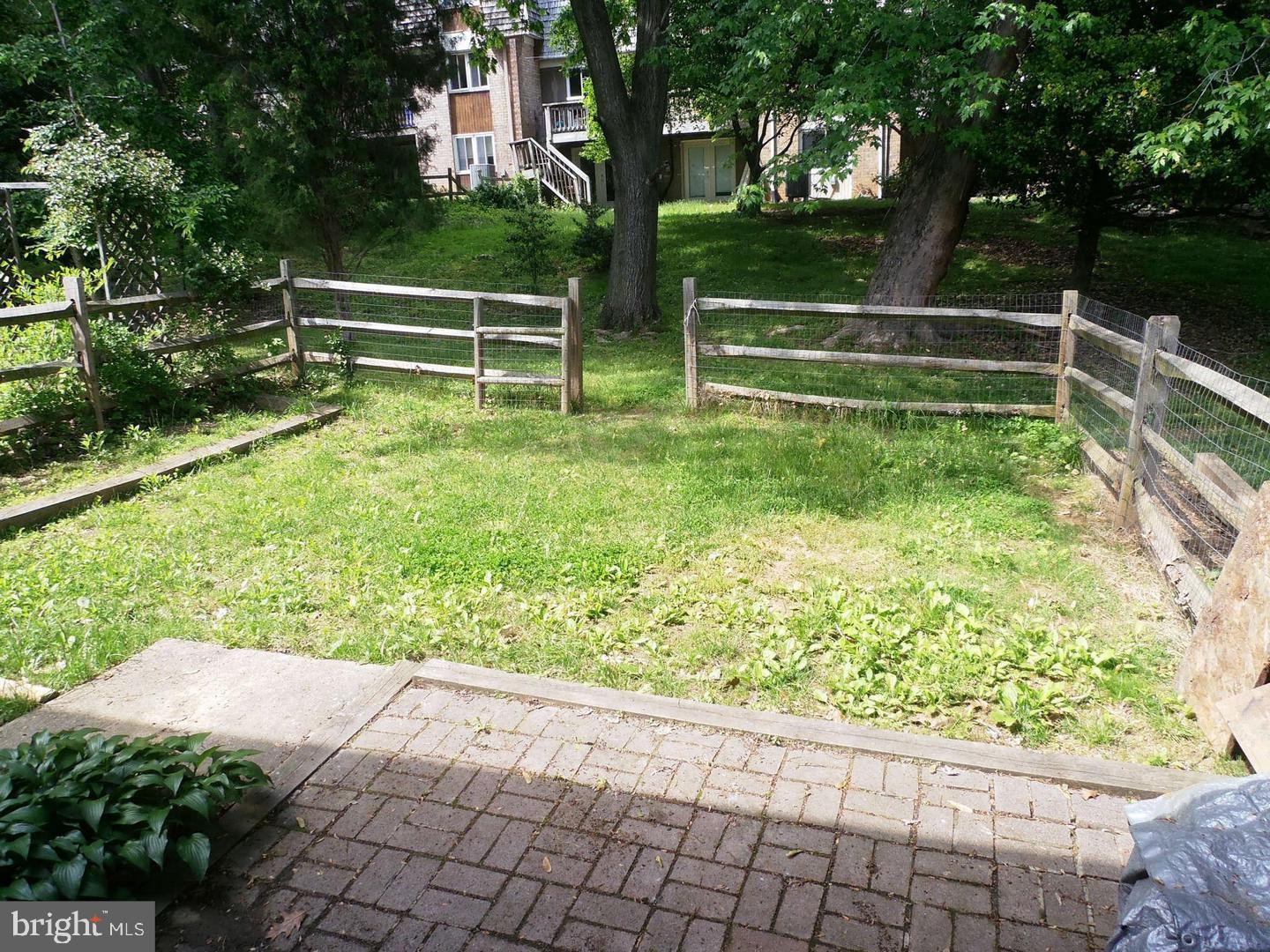 STEDWICK TOWNHOUSES - Residential