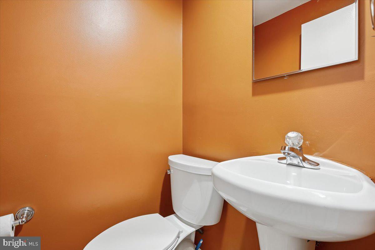 19105 CANADIAN COURT