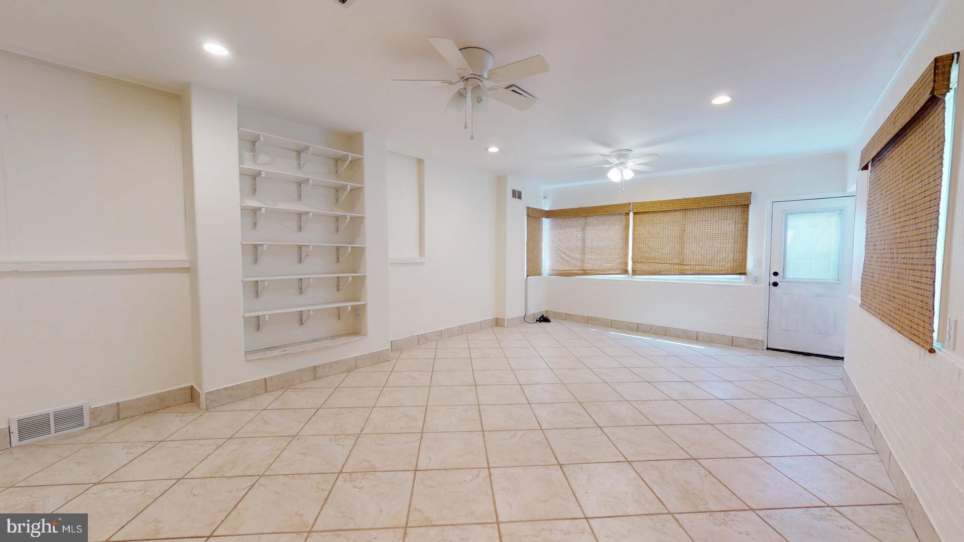 NEW ALEXANDRIA - Residential Lease