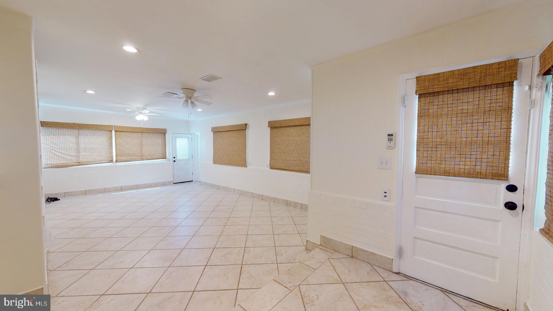 NEW ALEXANDRIA - Residential Lease