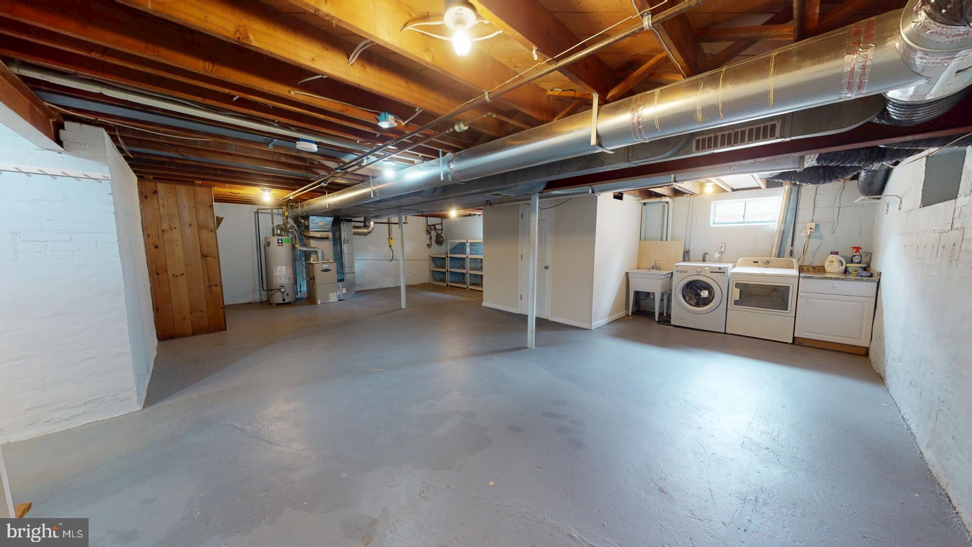 NEW ALEXANDRIA - Residential Lease