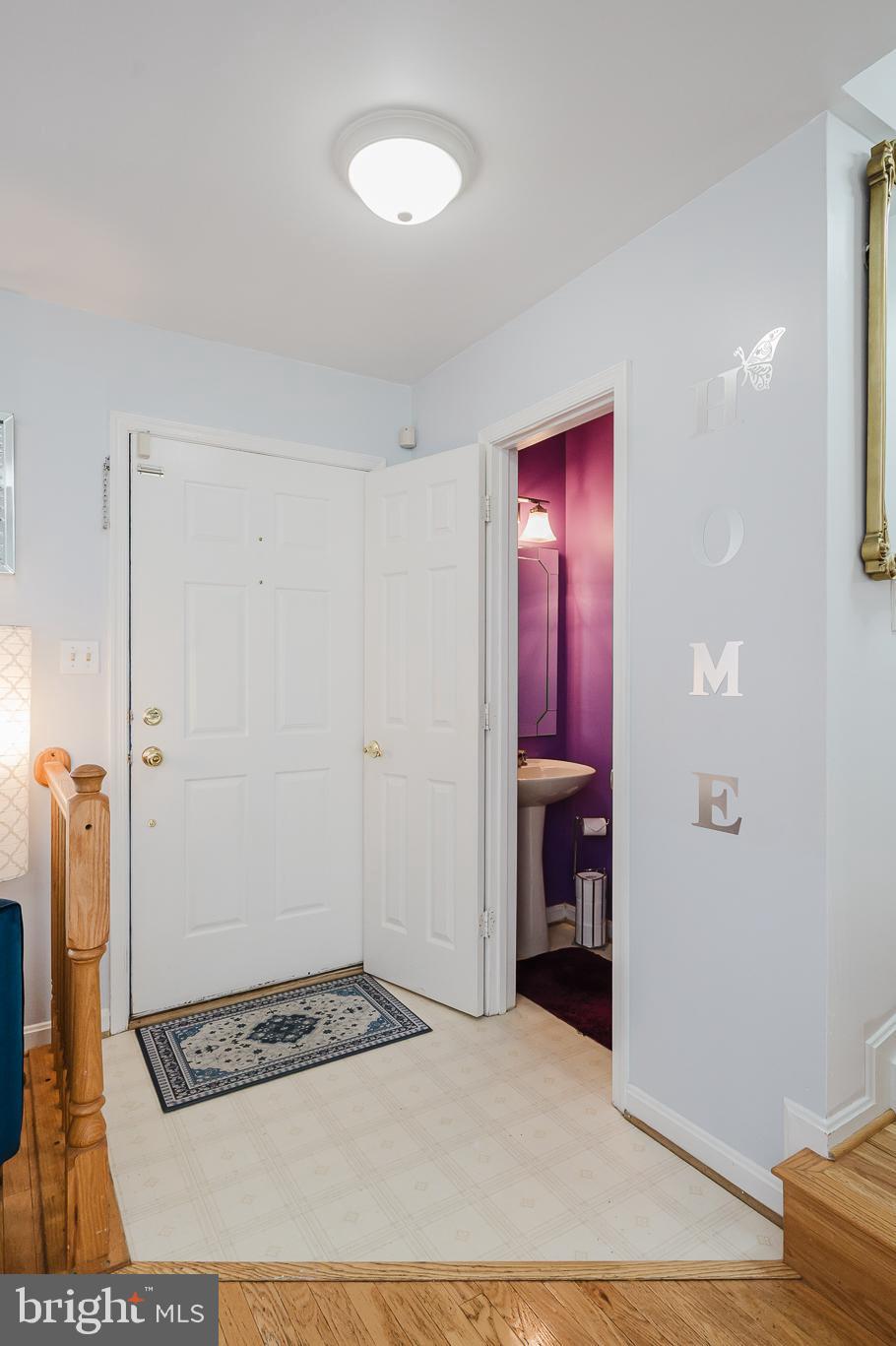 CONSTANT FRIENDSHIP - Residential