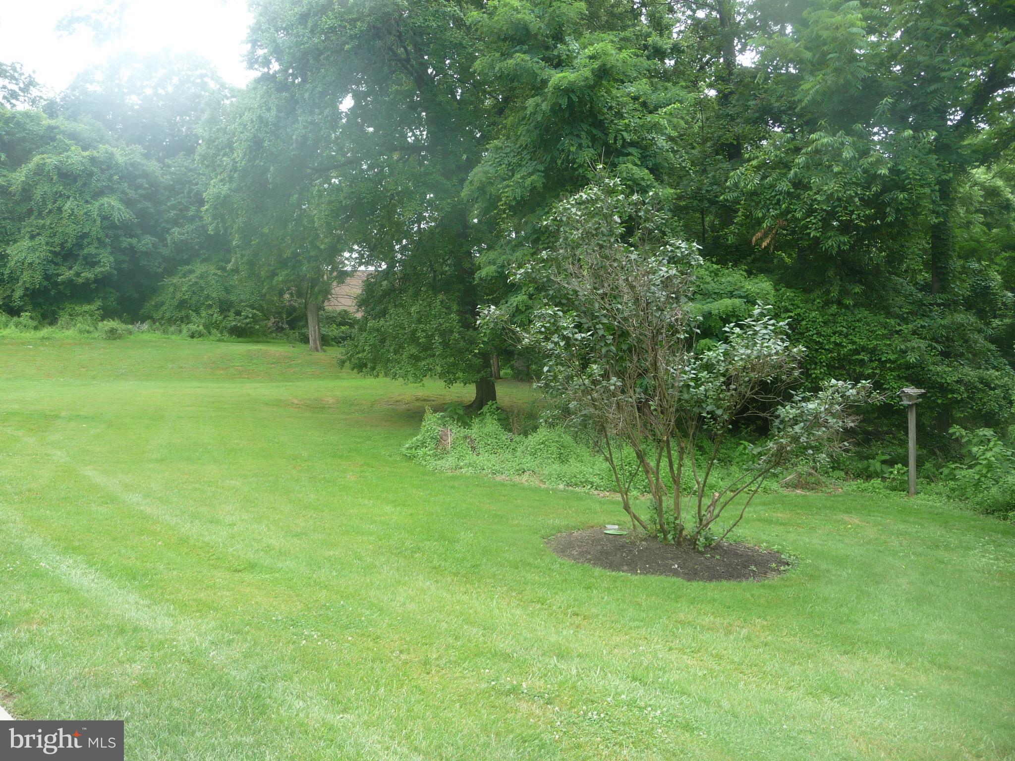 THE HUNTSMAN CONDOMINIUM - Residential