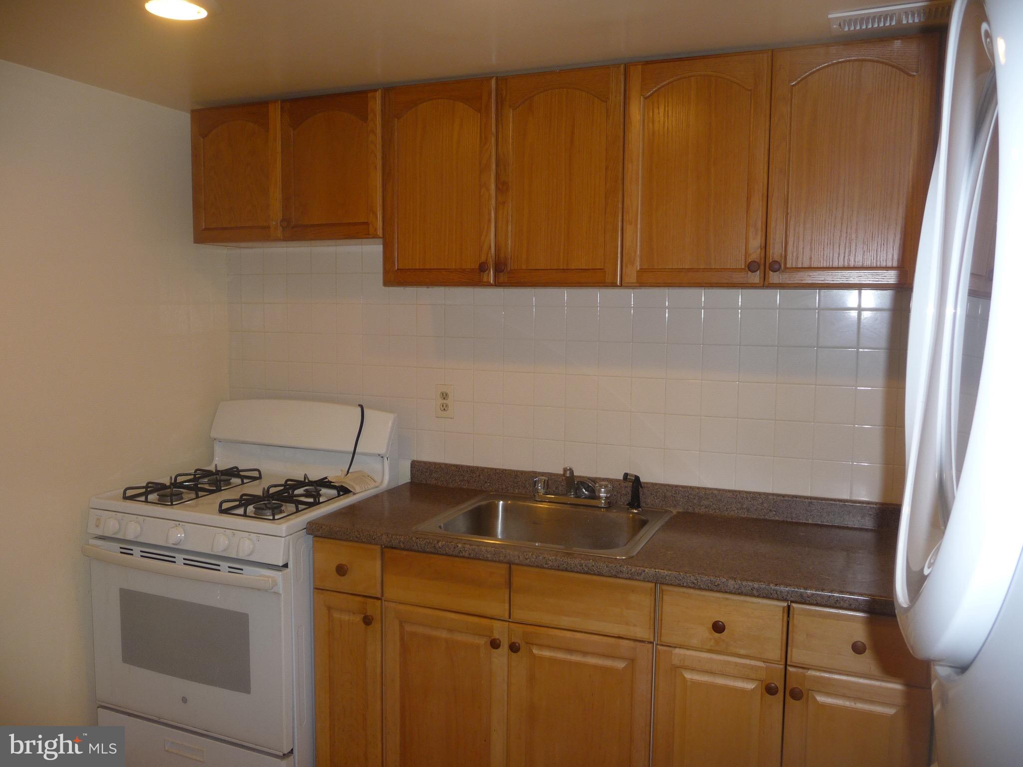 THE HUNTSMAN CONDOMINIUM - Residential