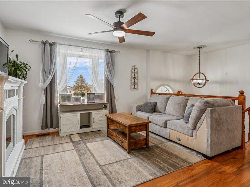 ROBERTS MILL RUN - Residential