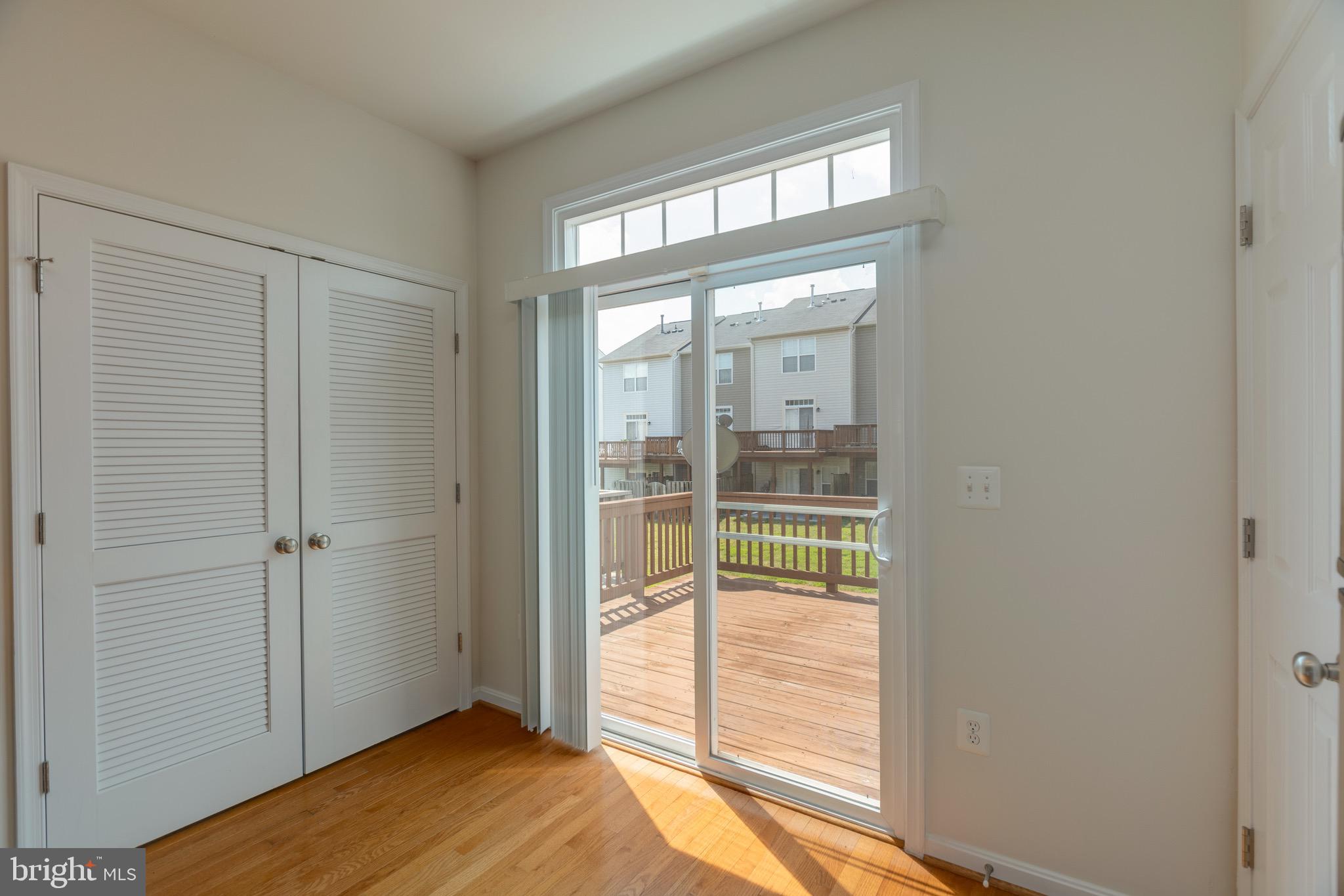 POWELLS RUN VILLAGE COND - Residential