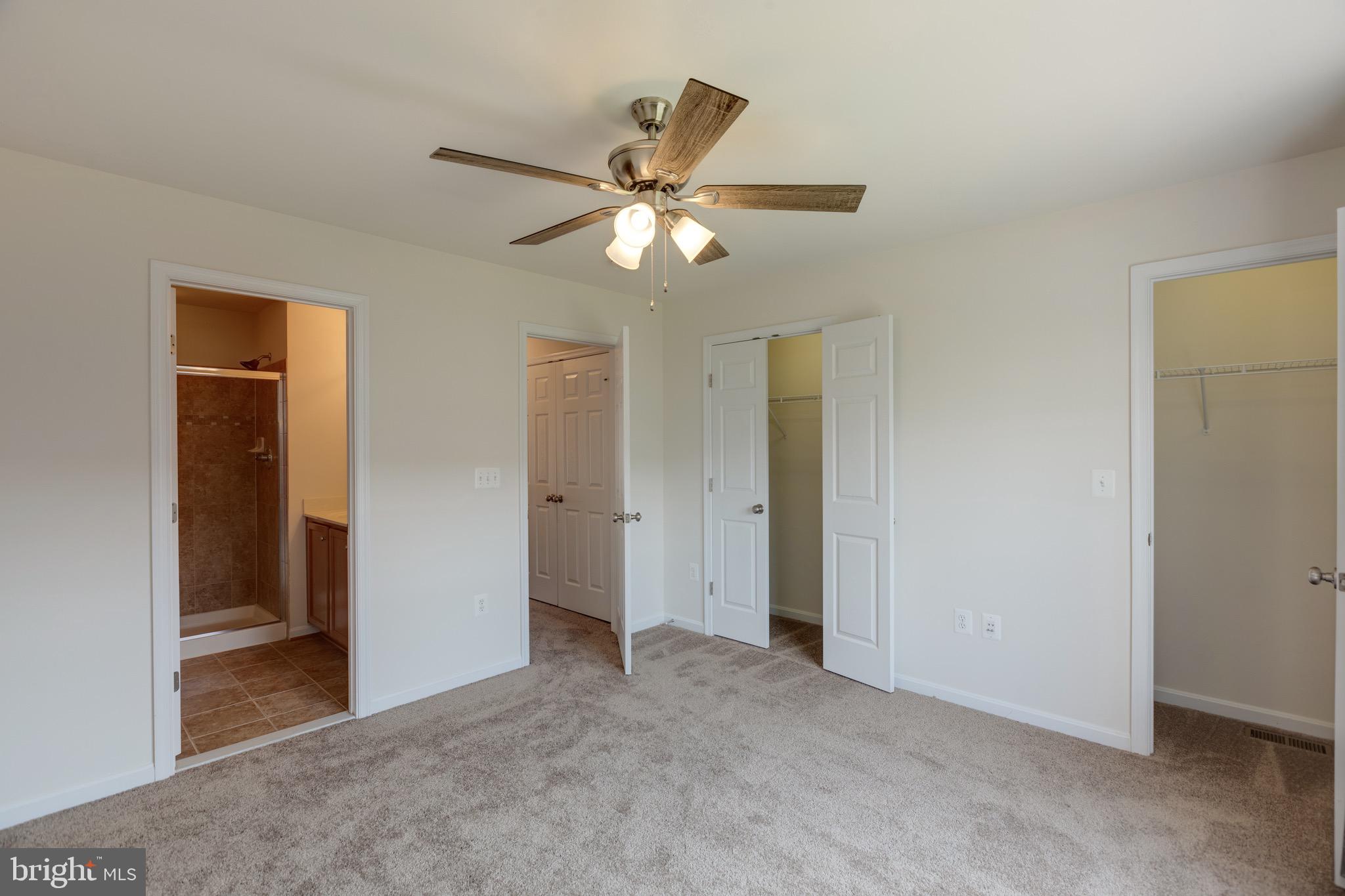 POWELLS RUN VILLAGE COND - Residential