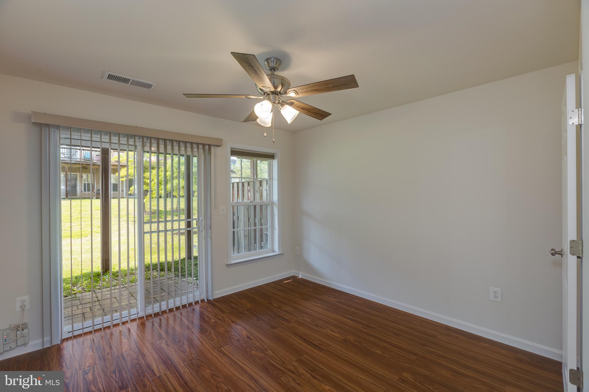 POWELLS RUN VILLAGE COND - Residential