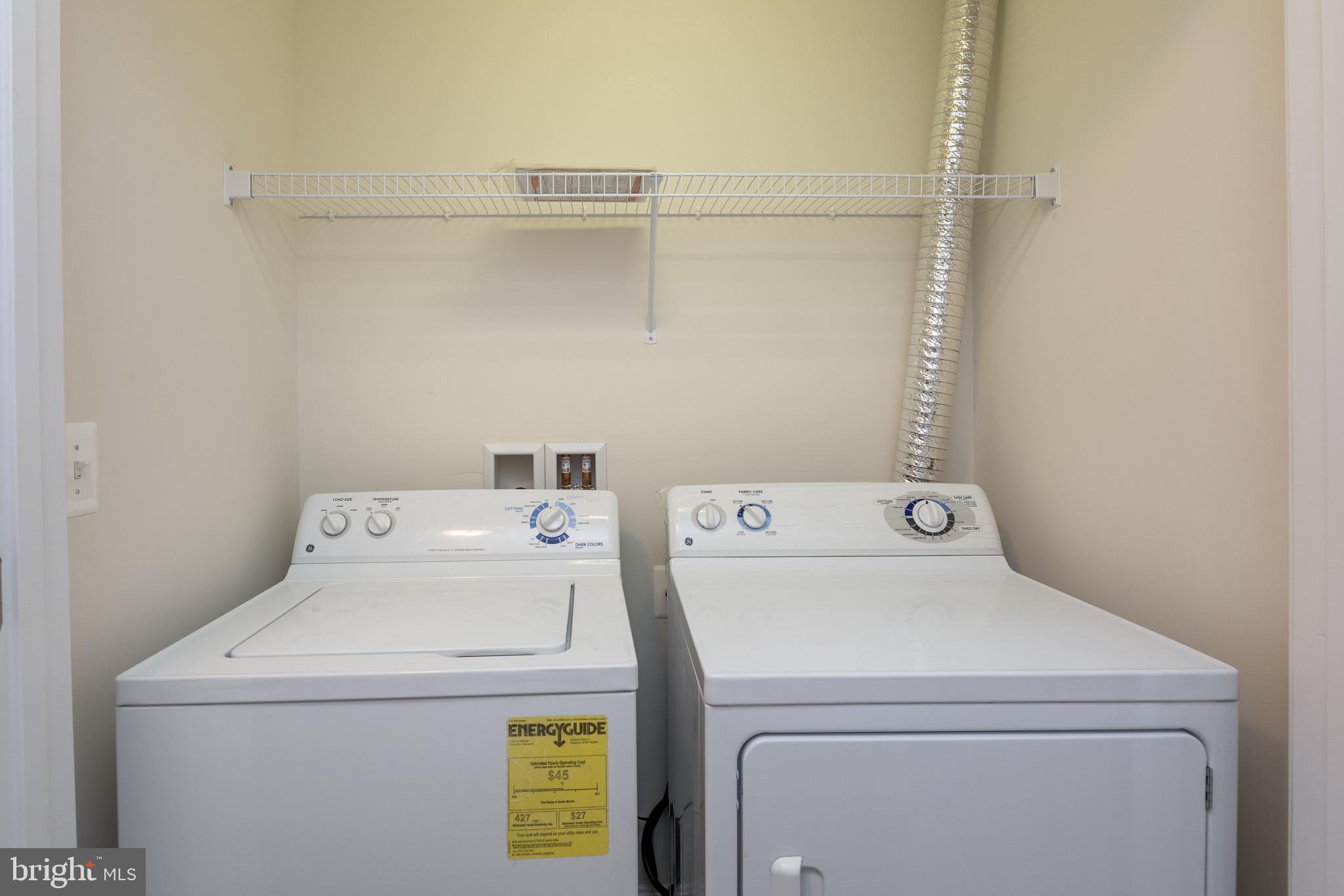 POWELLS RUN VILLAGE COND - Residential