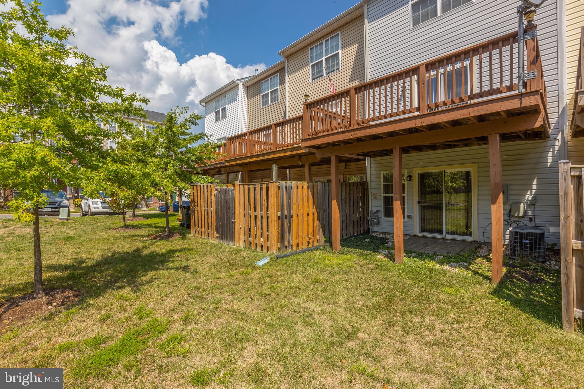 POWELLS RUN VILLAGE COND - Residential