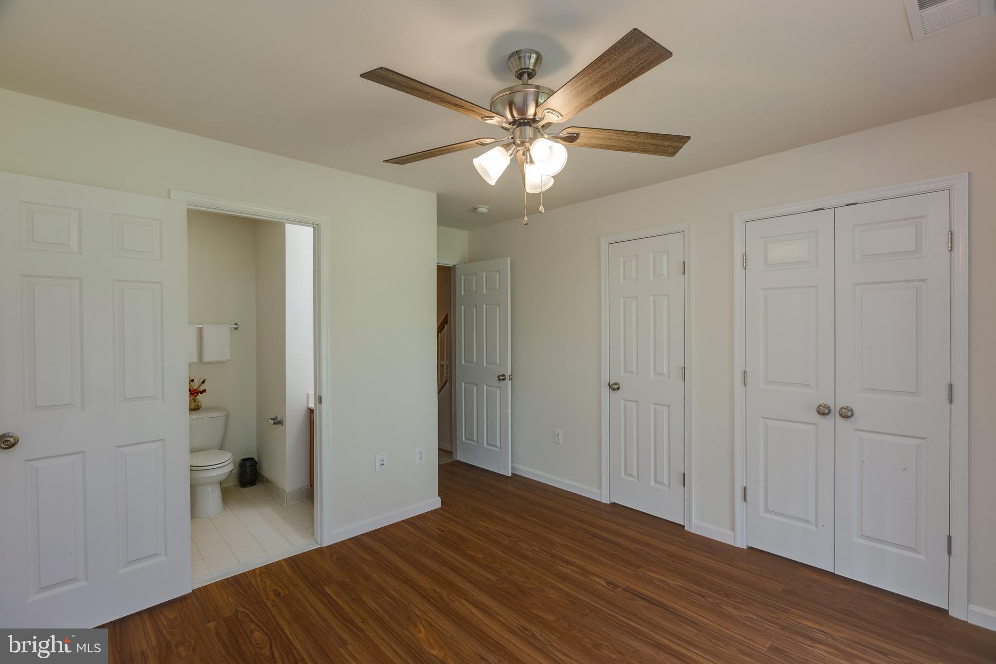 POWELLS RUN VILLAGE COND - Residential