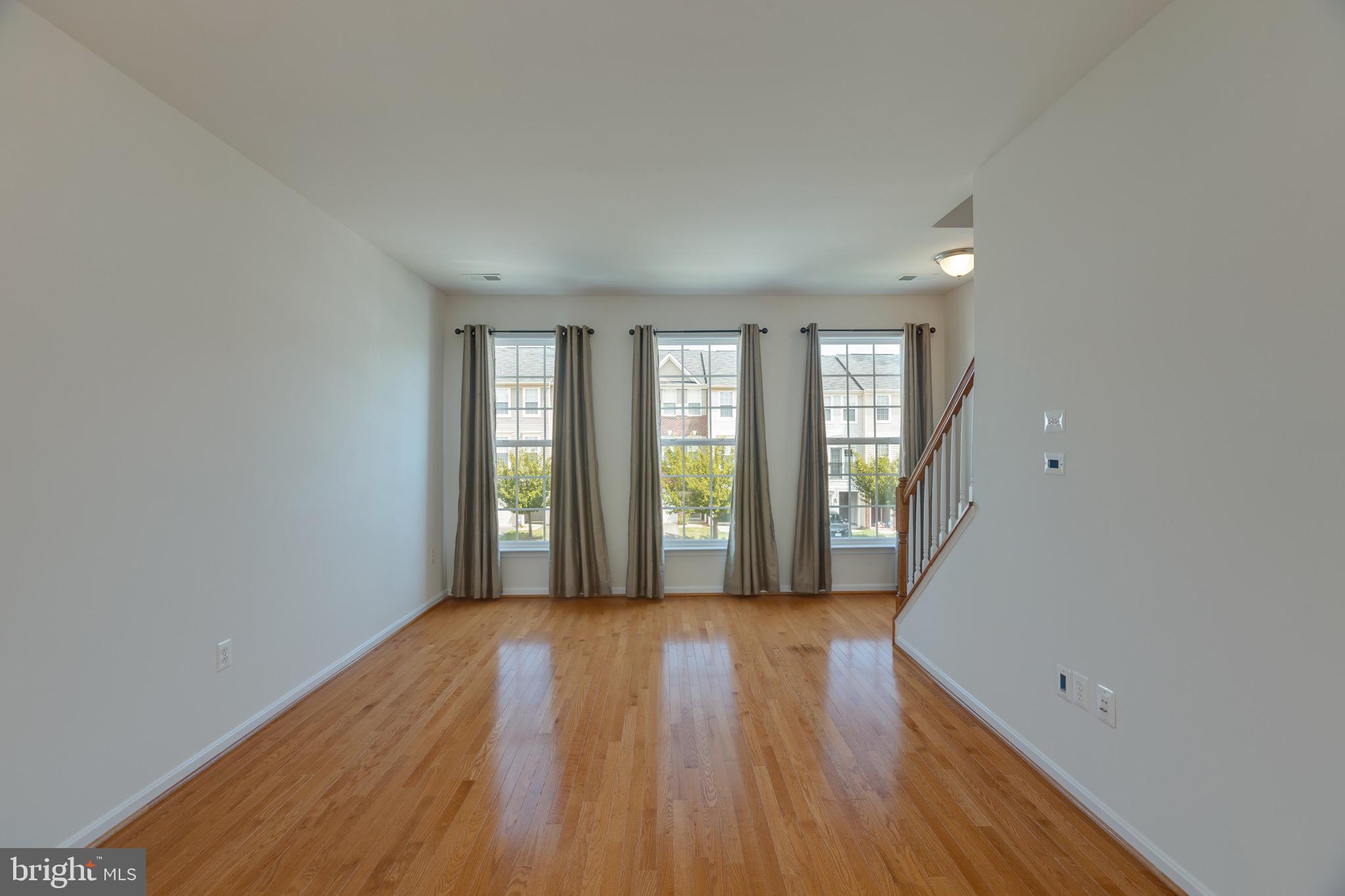 POWELLS RUN VILLAGE COND - Residential