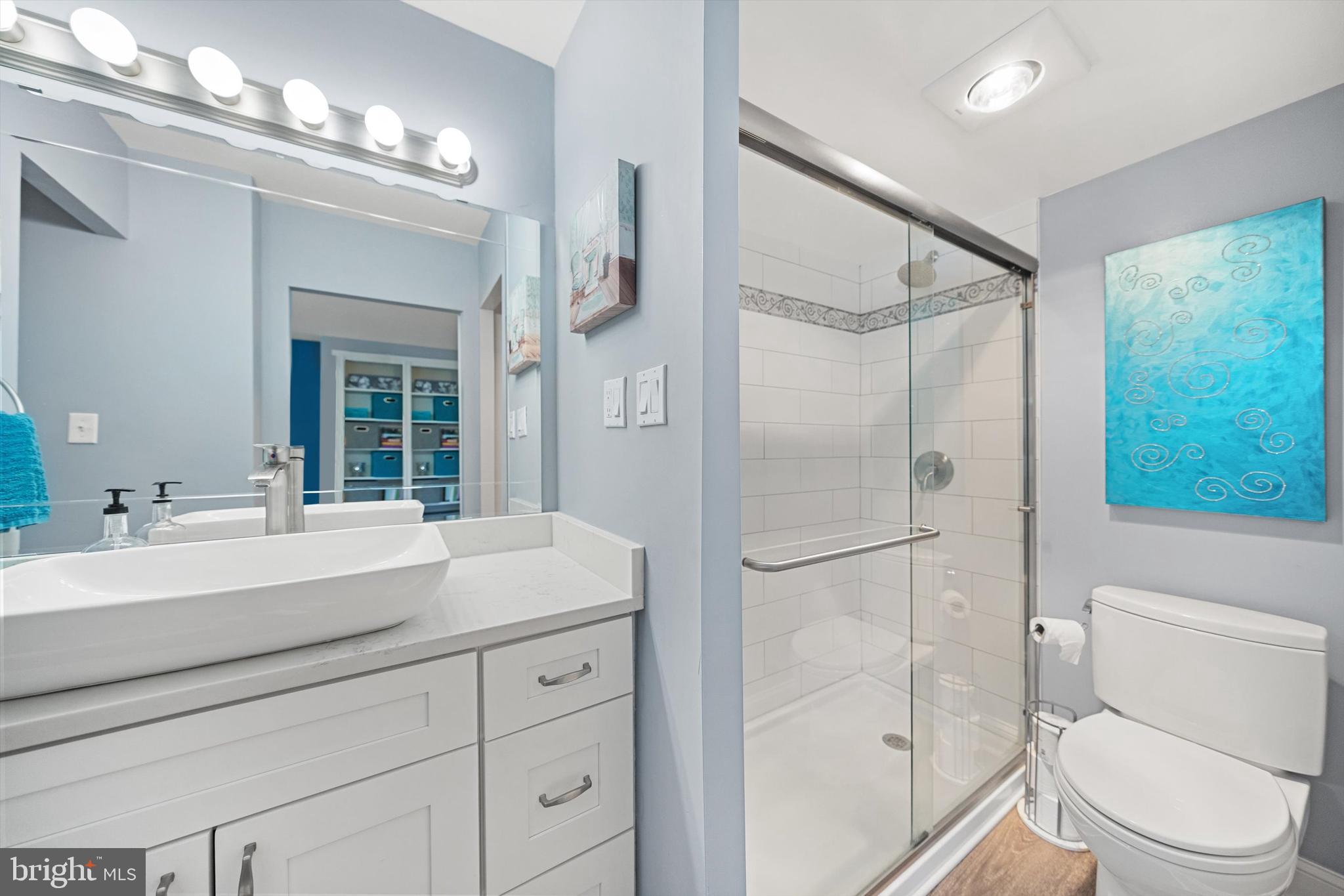 CARLYLE HOUSE - Residential Lease