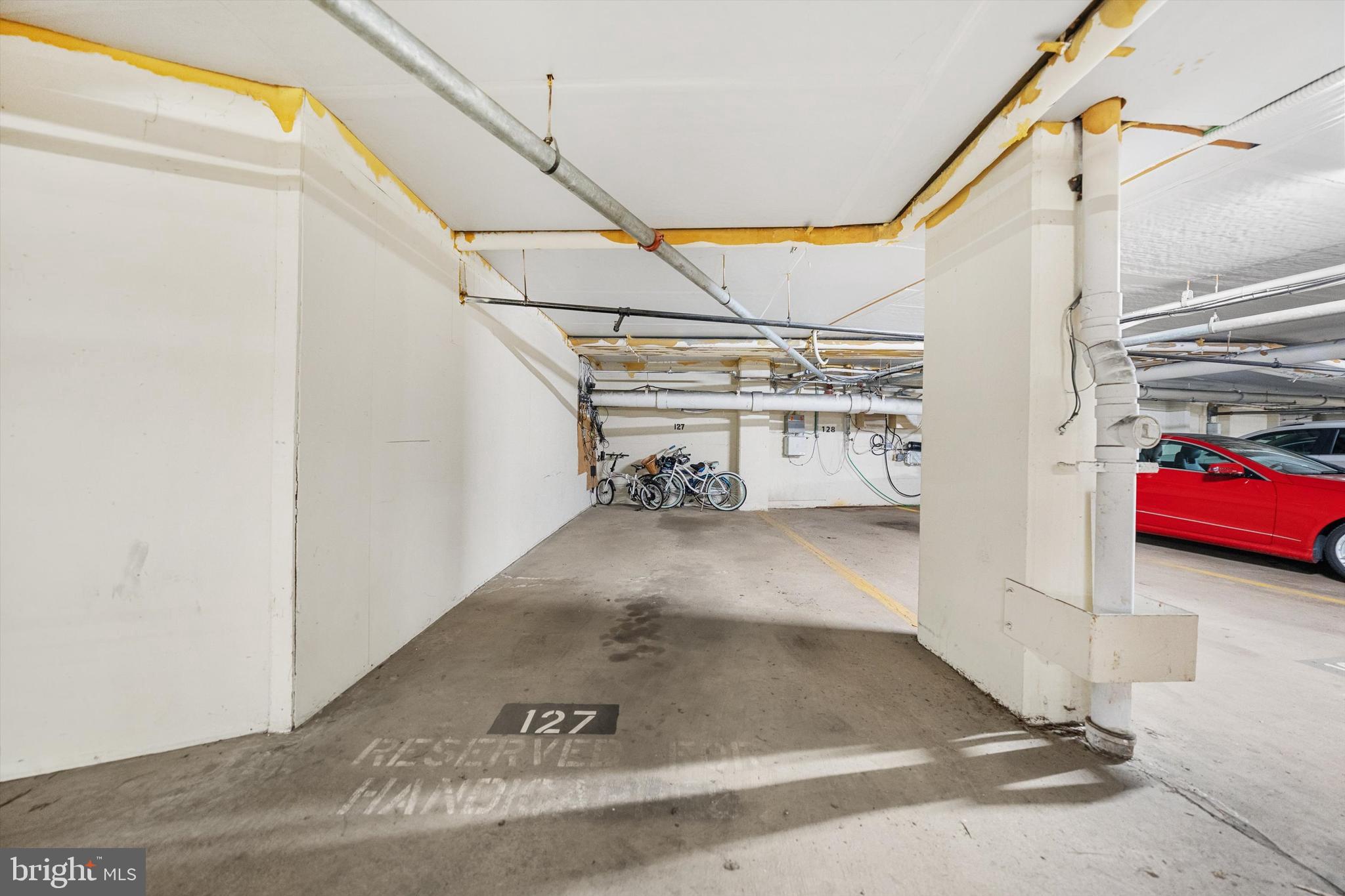 CARLYLE HOUSE - Residential Lease