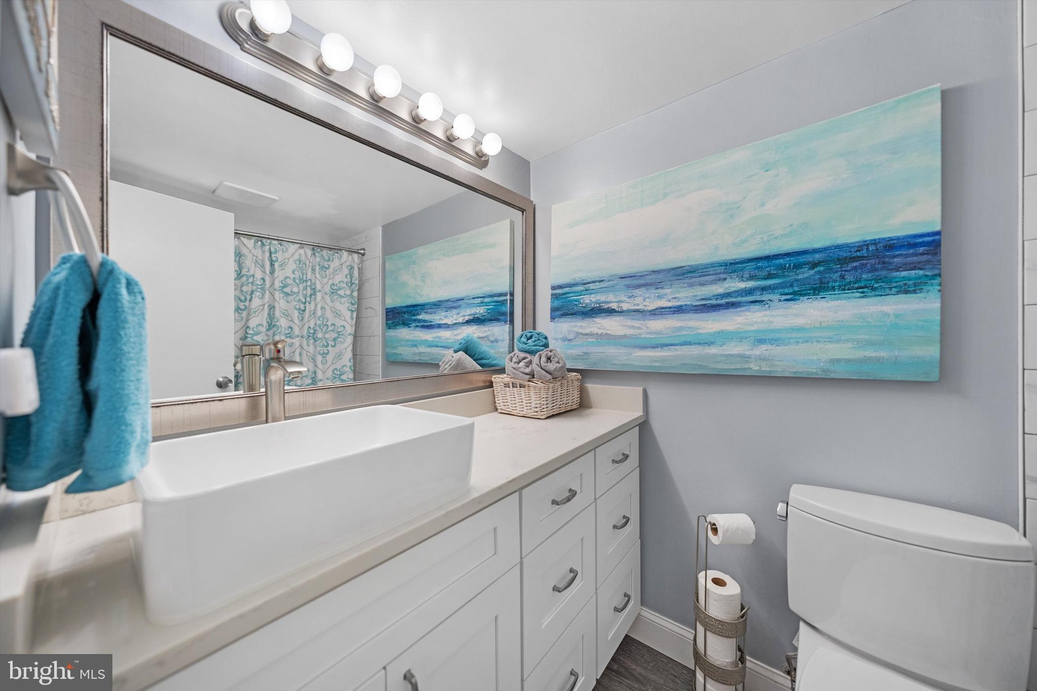 CARLYLE HOUSE - Residential Lease