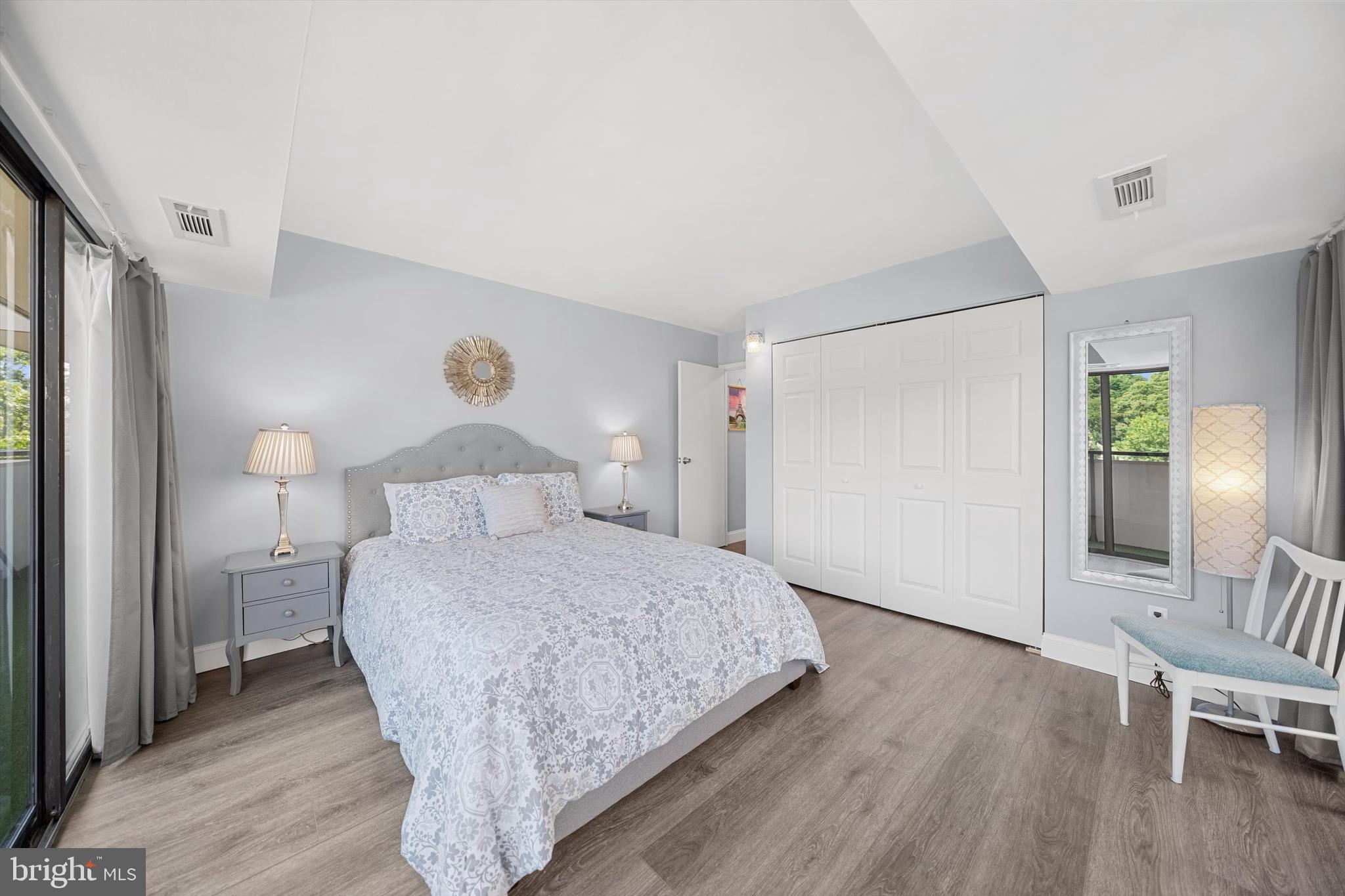 CARLYLE HOUSE - Residential Lease